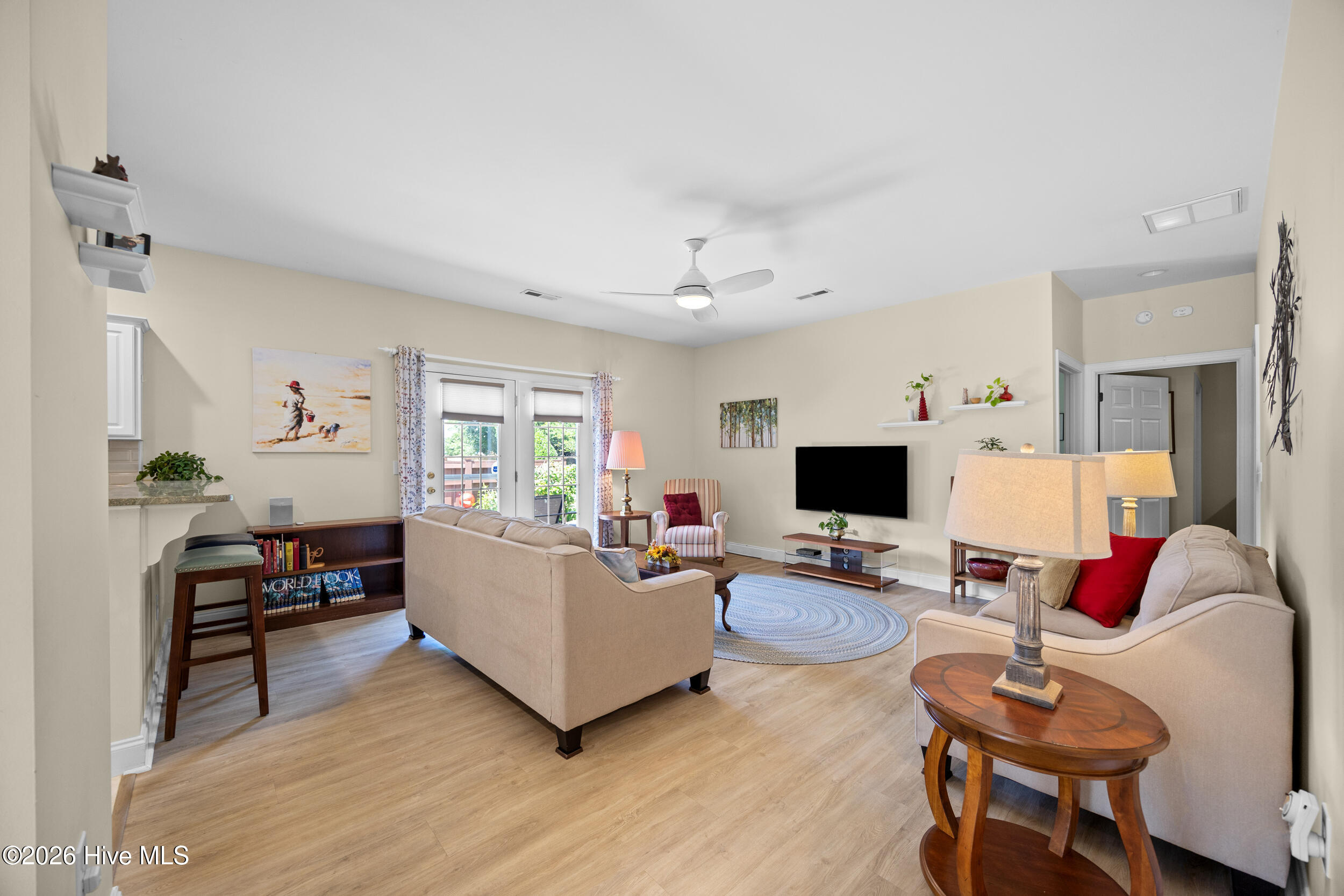 1023 Ryans Court Property Photo 11