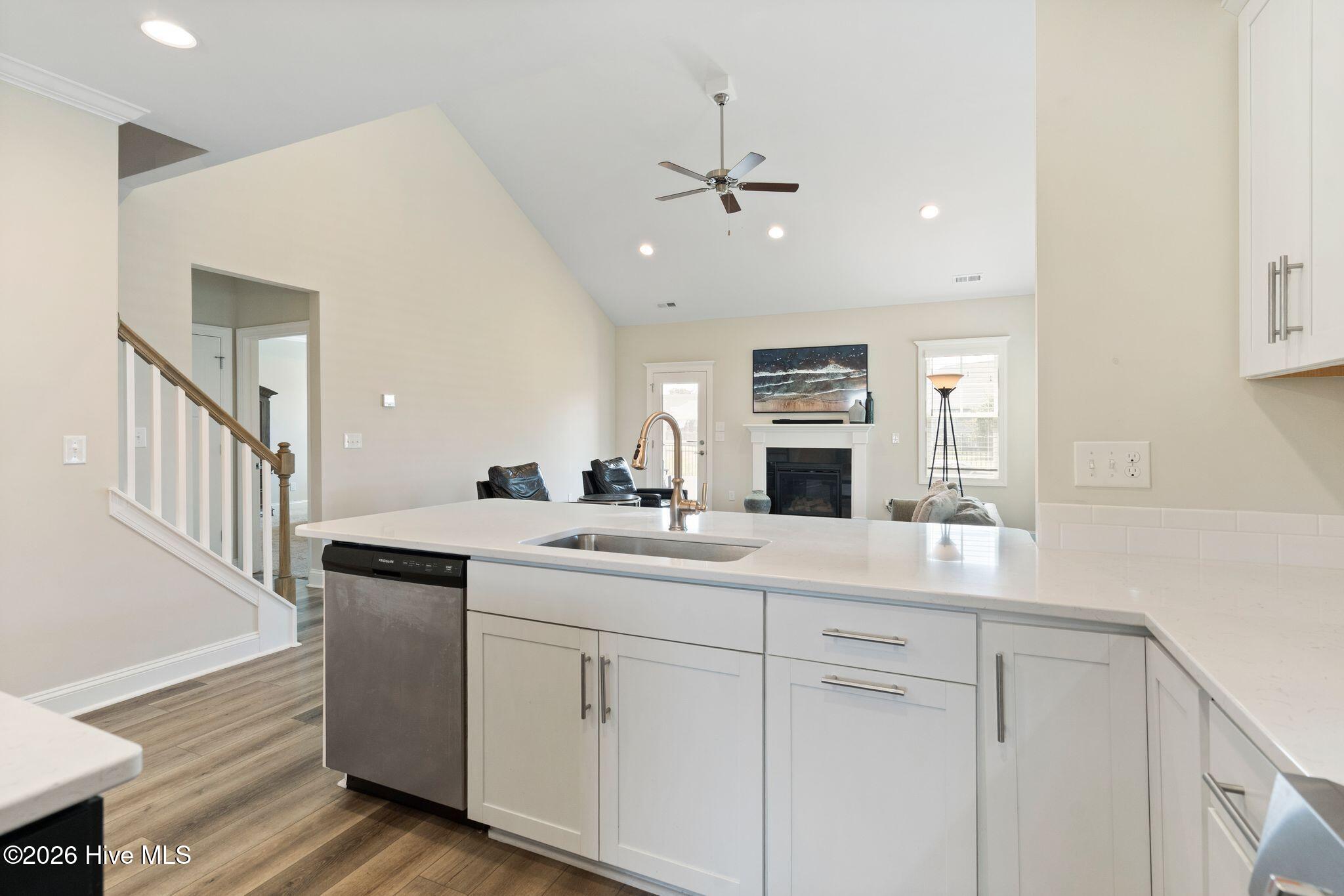 6048 Sand Ridge Avenue Property Photo 14