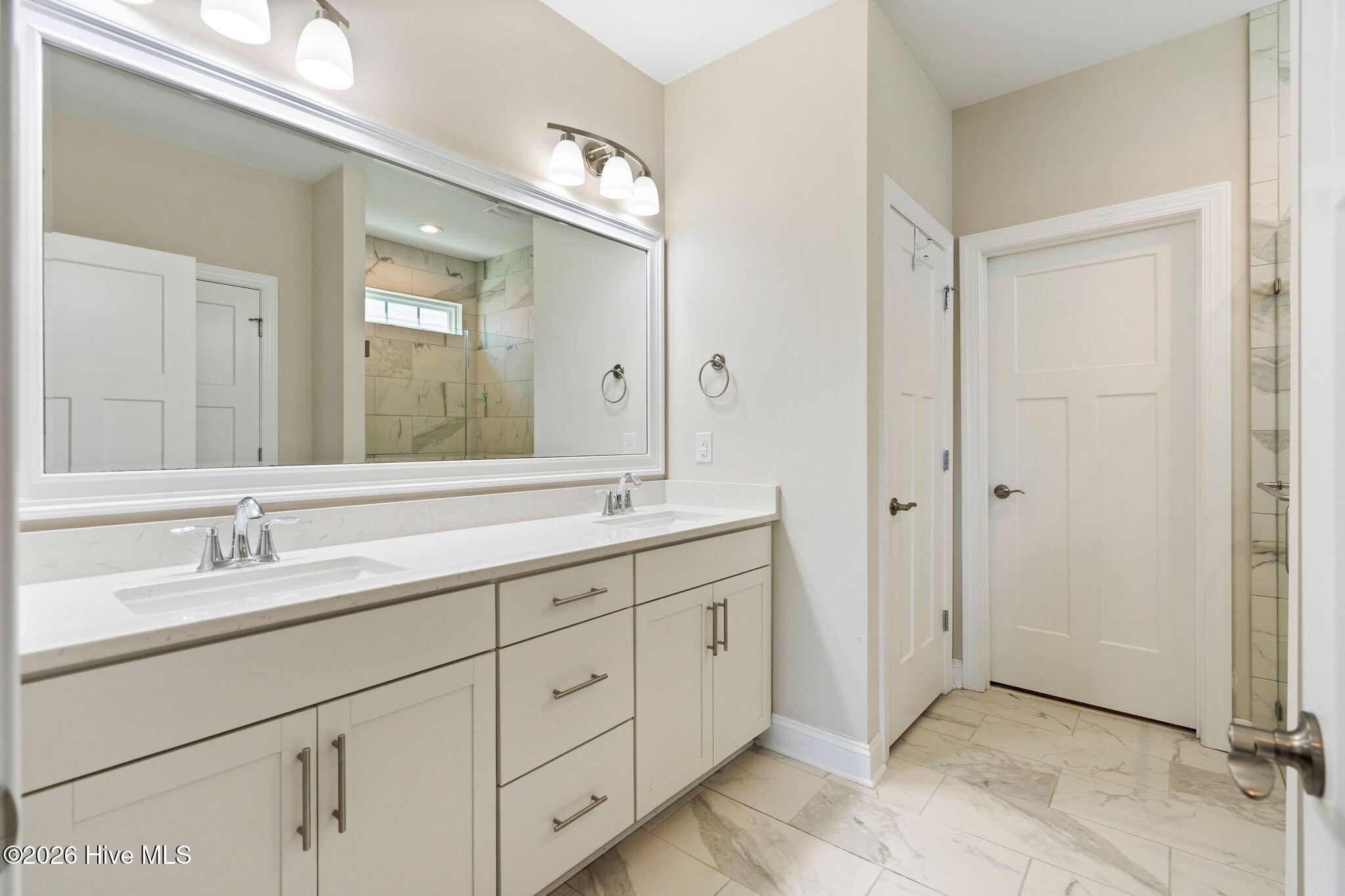 6048 Sand Ridge Avenue Property Photo 25