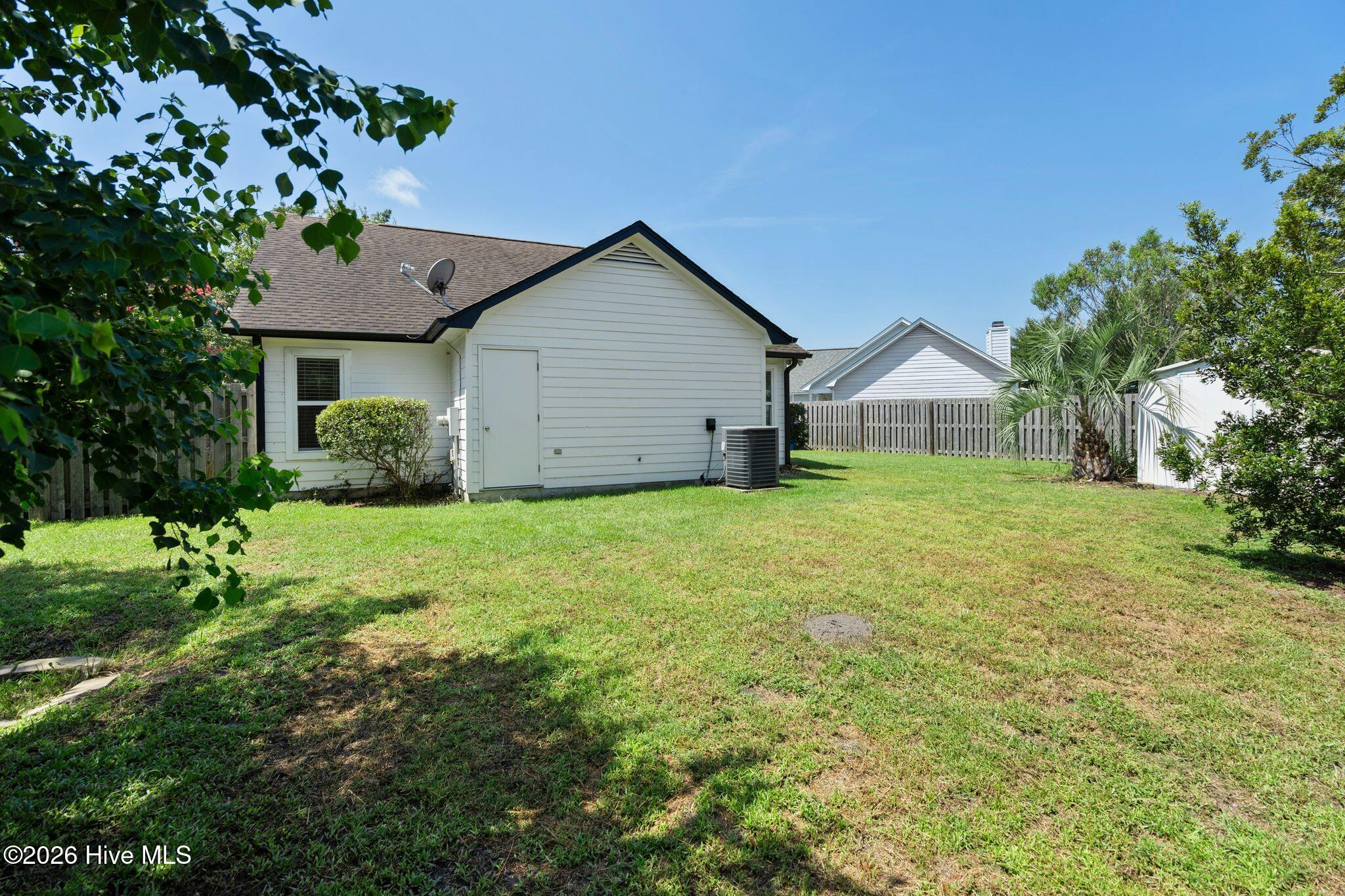 2218 Loblolly Court Property Photo 23