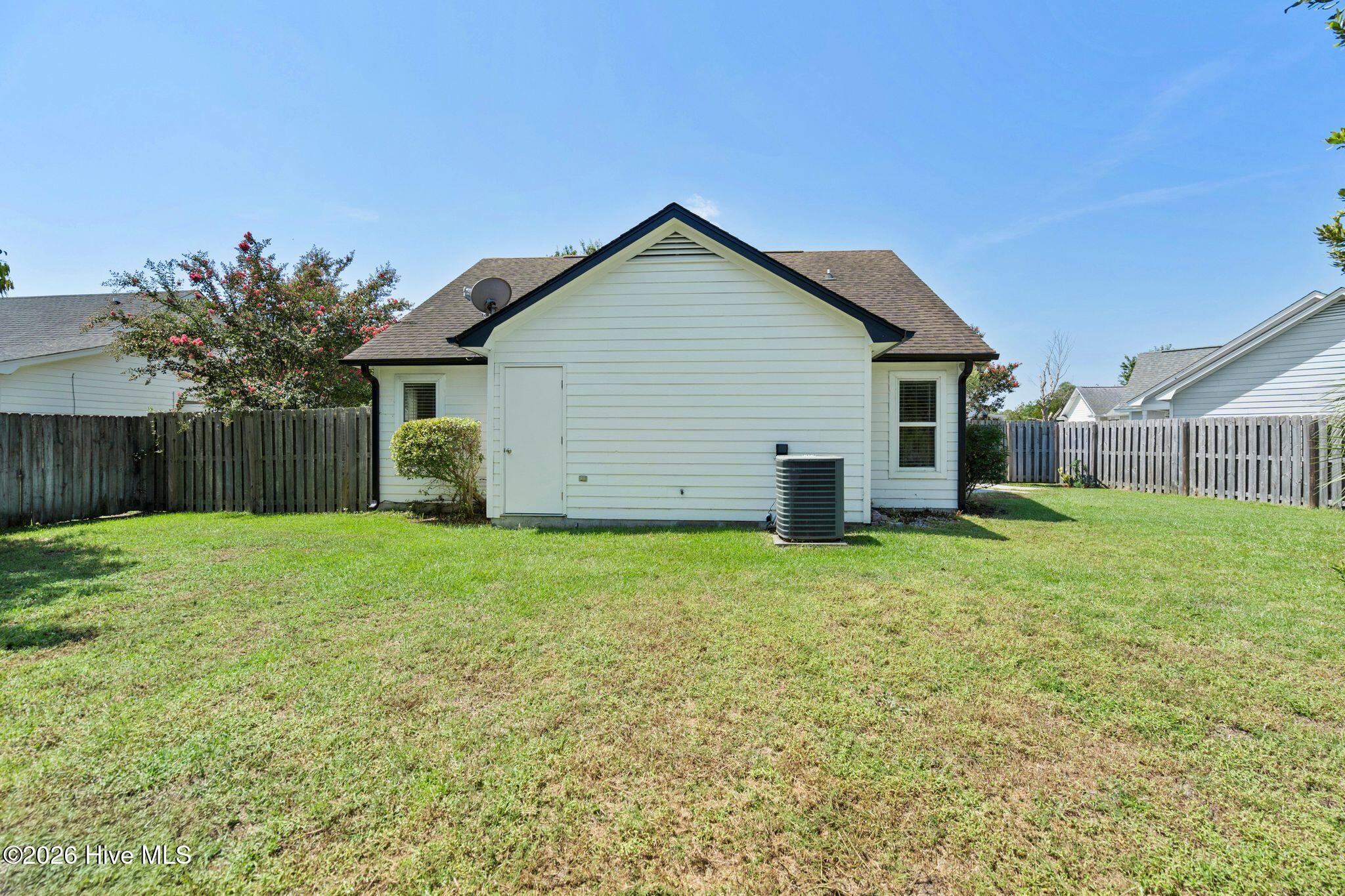 2218 Loblolly Court Property Photo 25