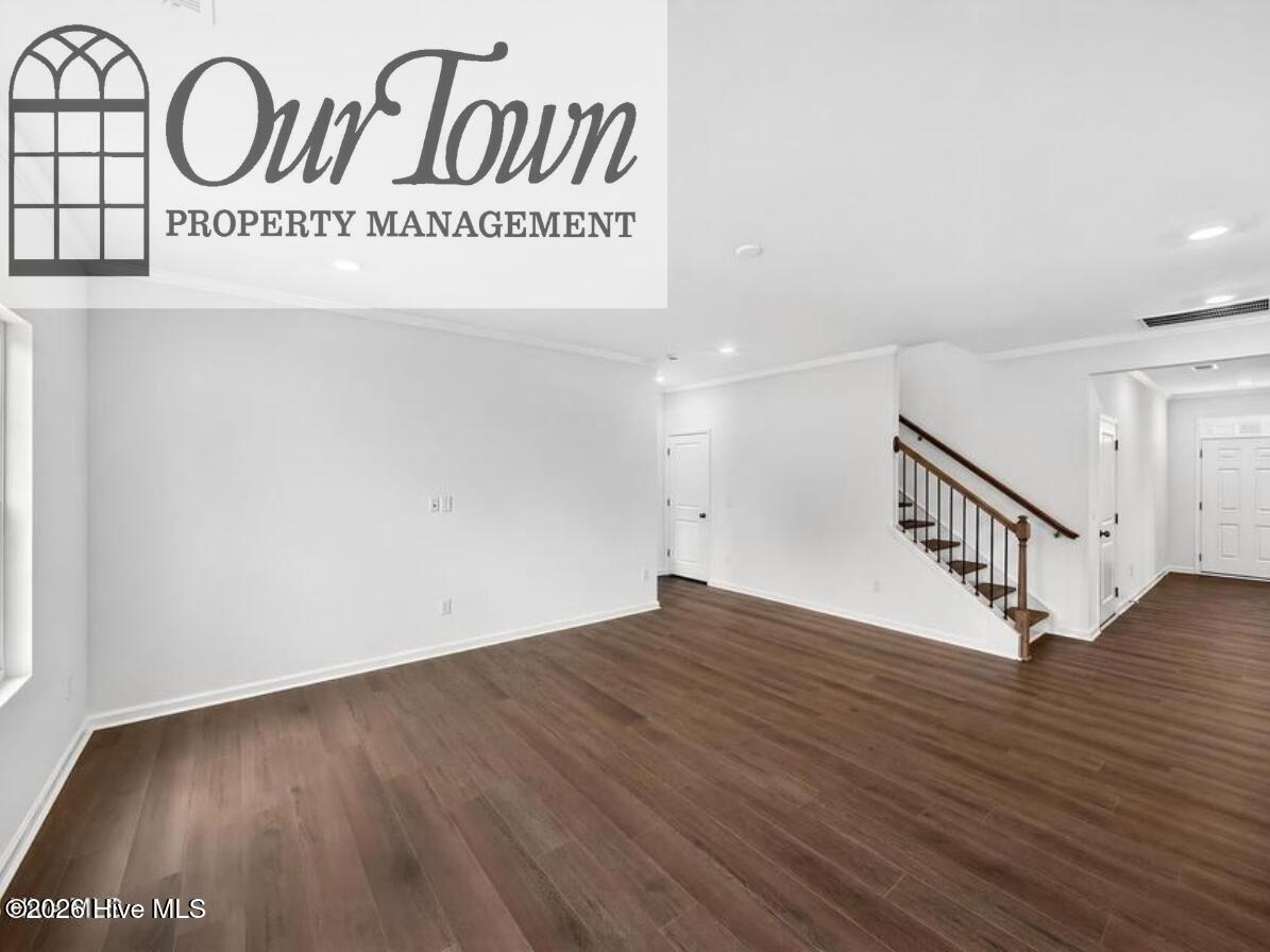 5822 Millstone Way Property Photo 4