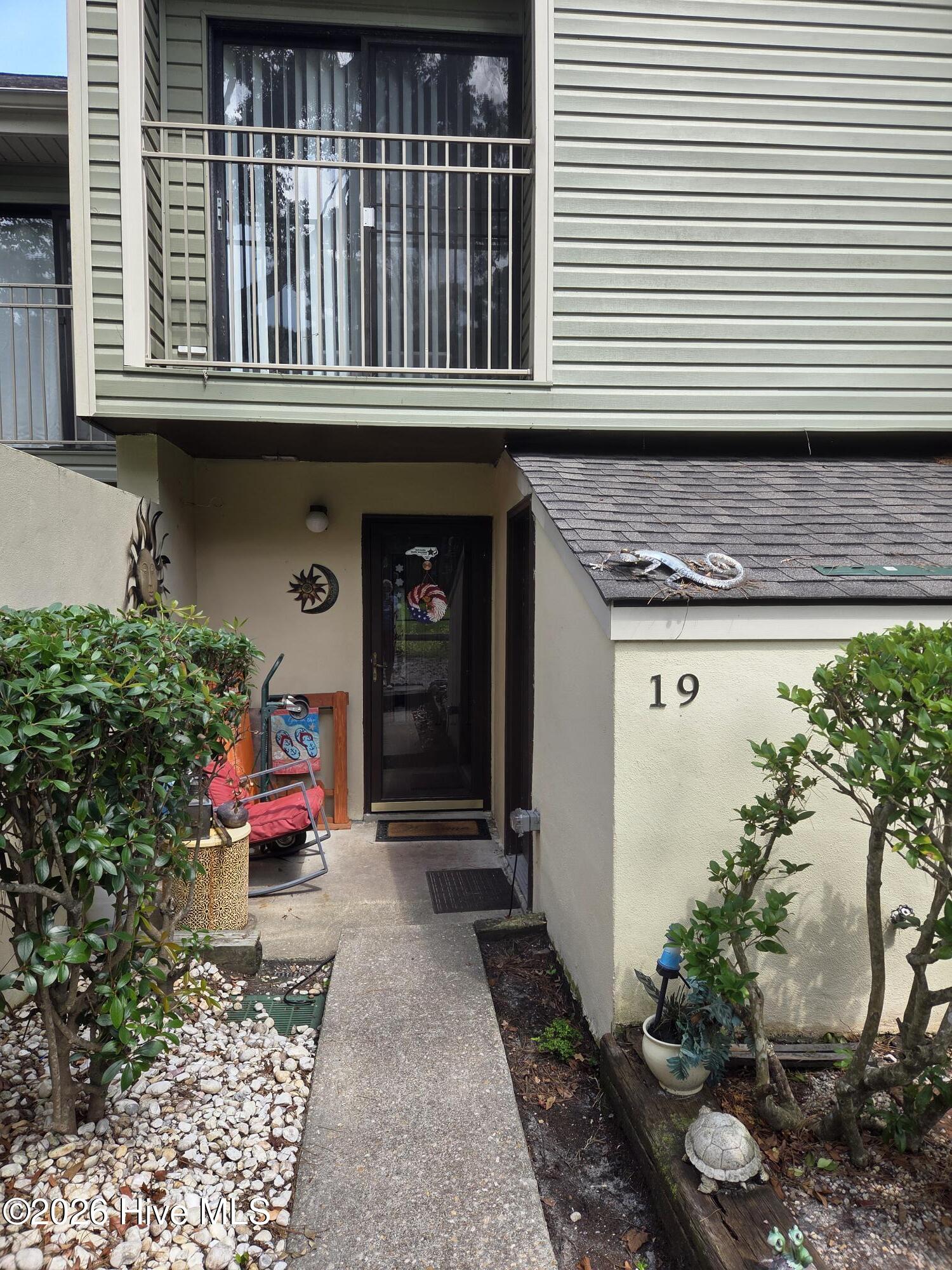 19 Gate 1 Property Photo 3