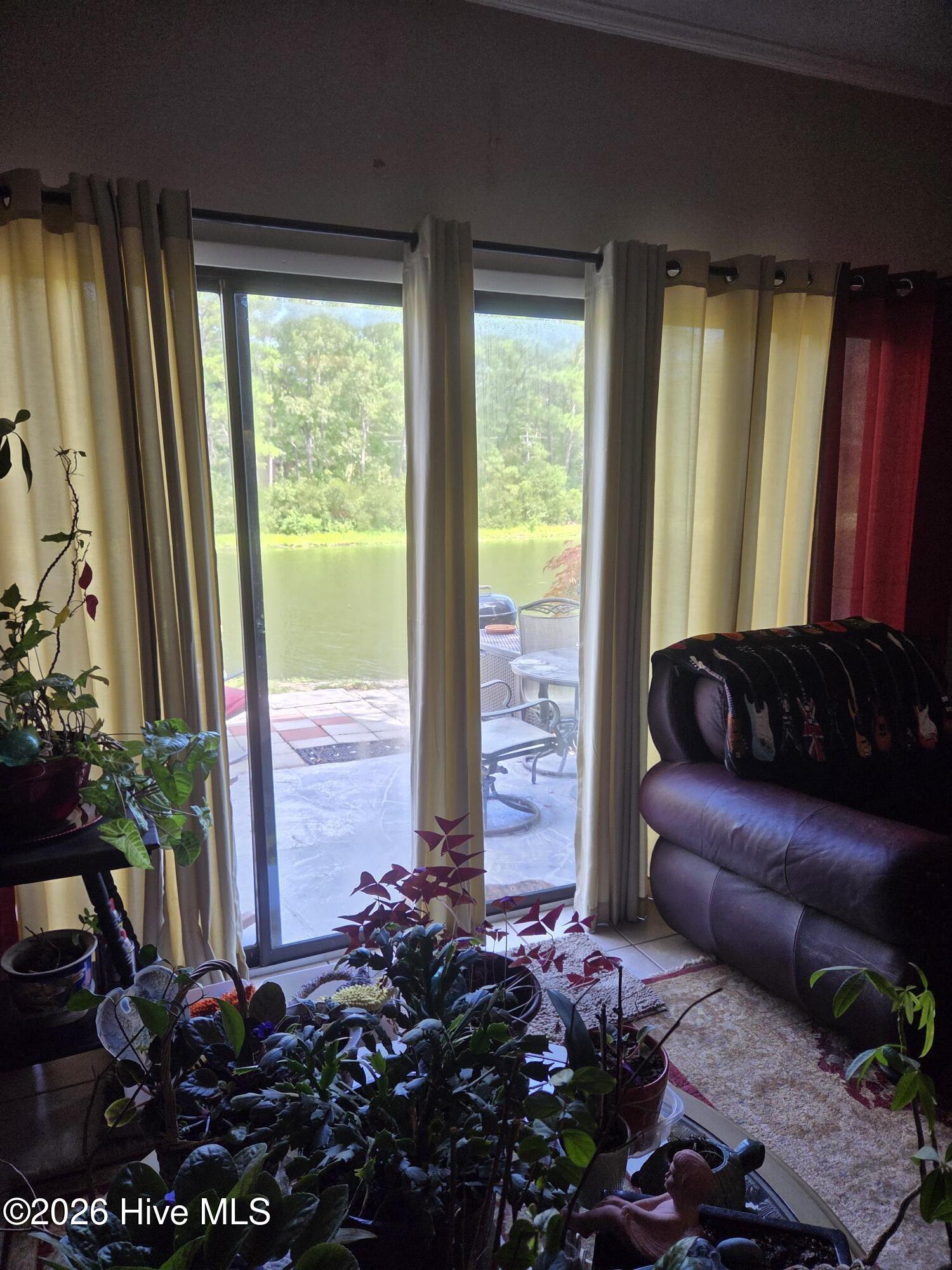 19 Gate 1 Property Photo 16