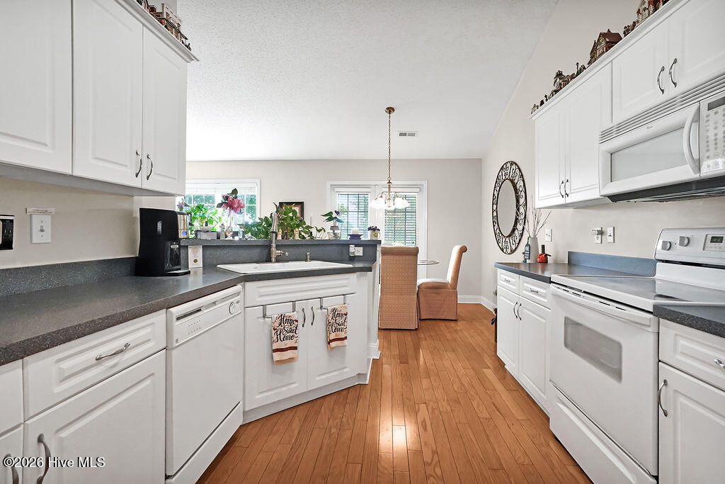 6417 Kirkwood Drive Property Photo 12