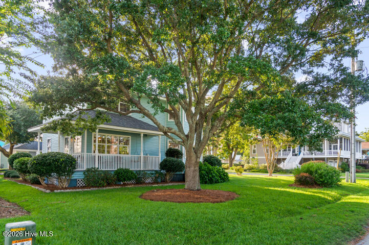 904 First Avenue Property Photo 4