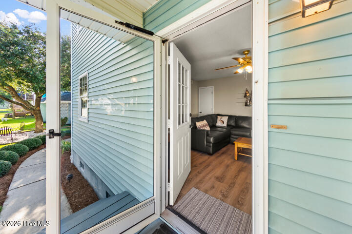 904 First Avenue Property Photo 38