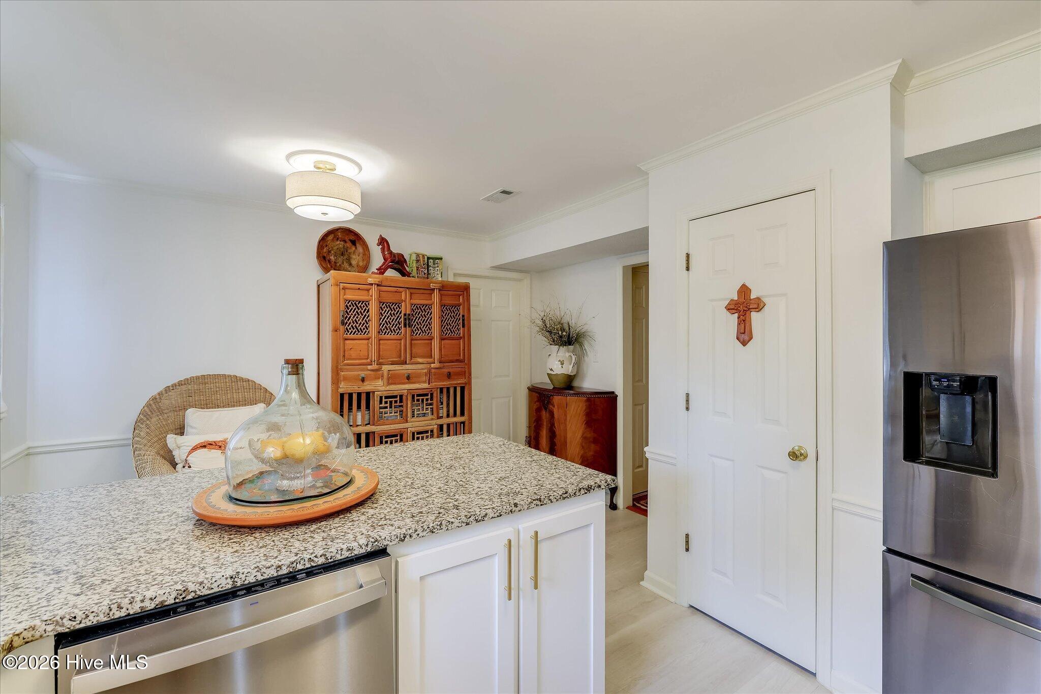 4756 Wedgewood Court Property Photo 18