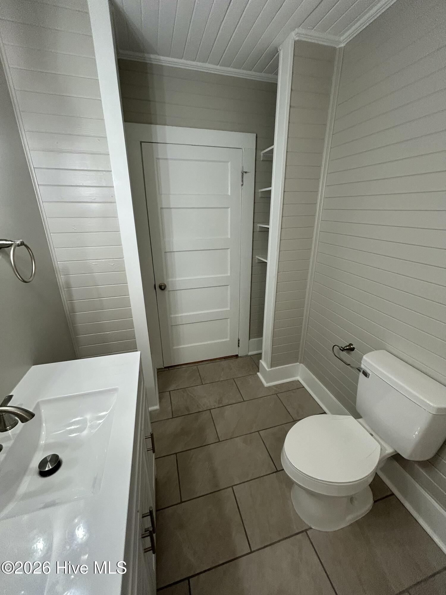 135 E Trippe Street Property Photo 11