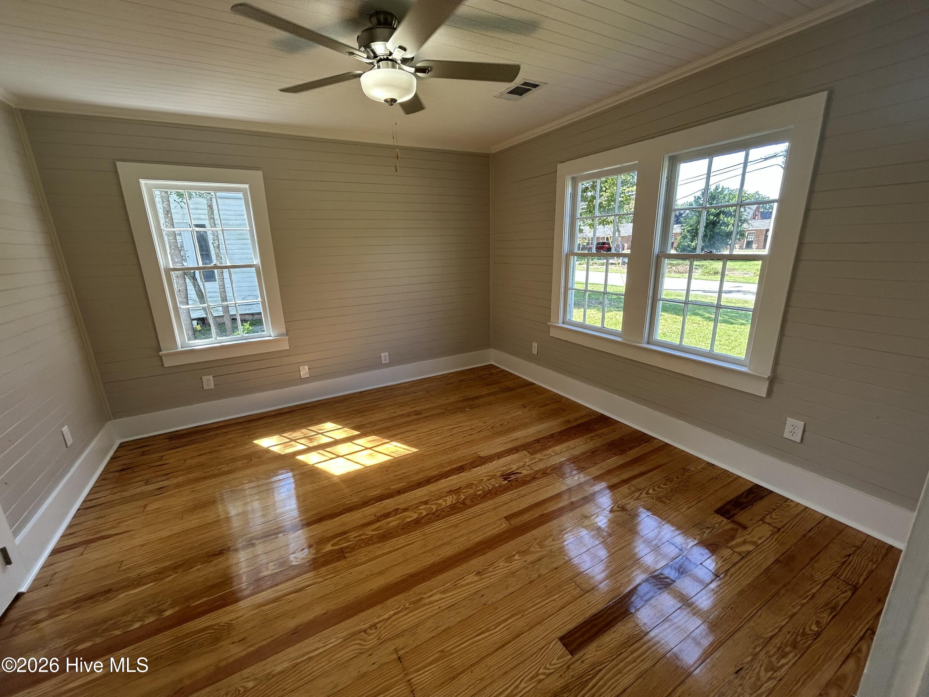 135 E Trippe Street Property Photo 12