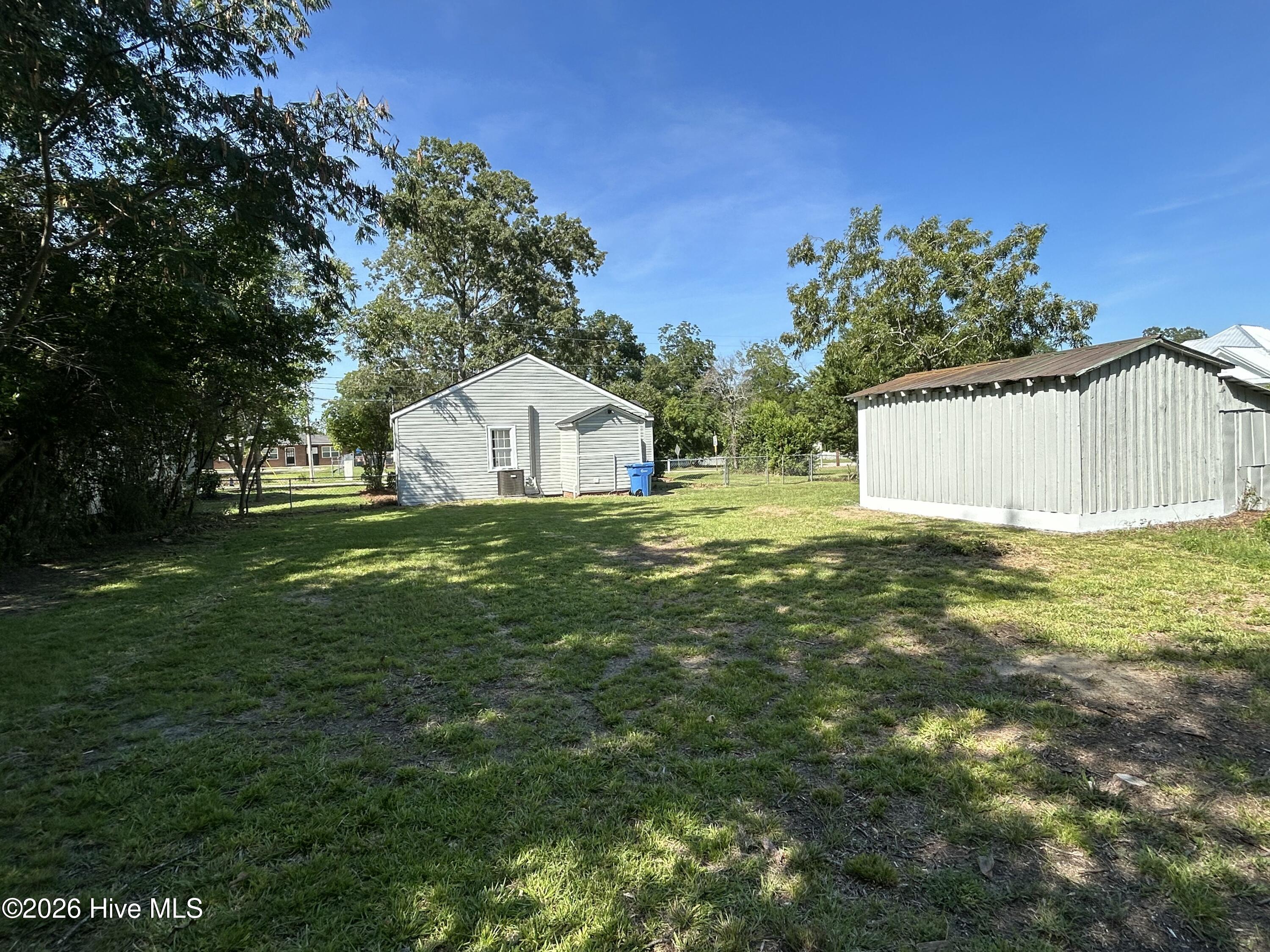 135 E Trippe Street Property Photo 27