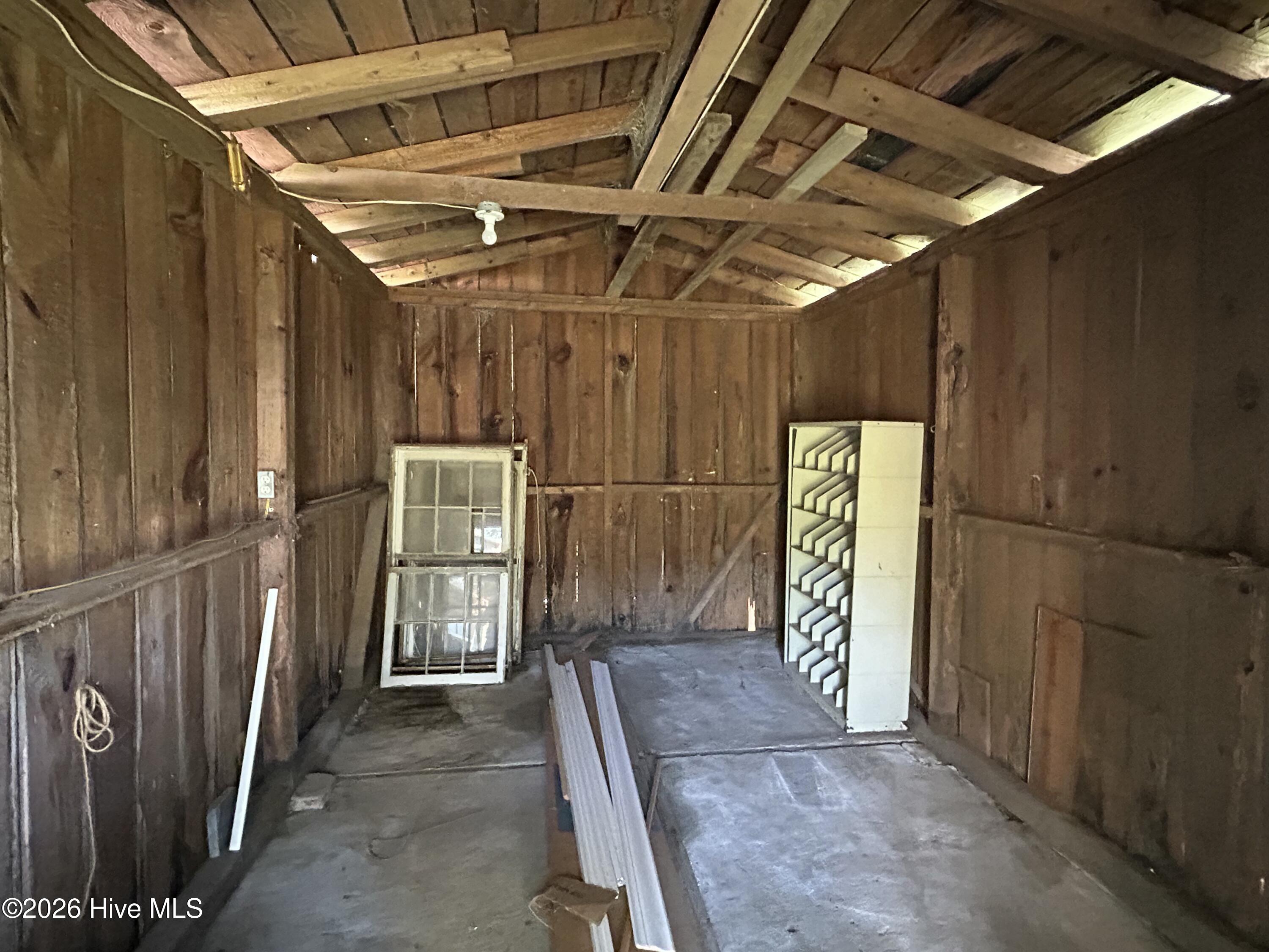 135 E Trippe Street Property Photo 28