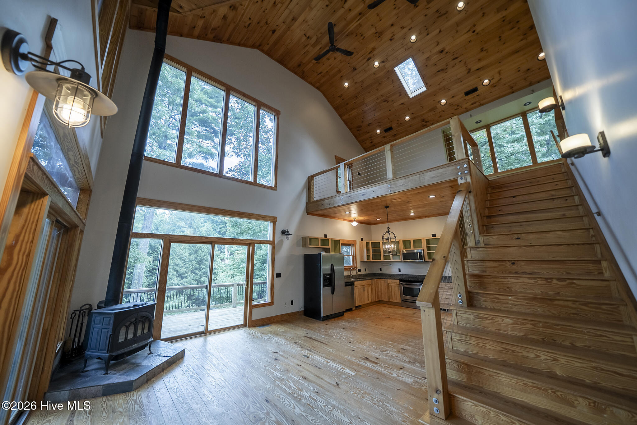 63 Snowbird Trail Property Photo 6