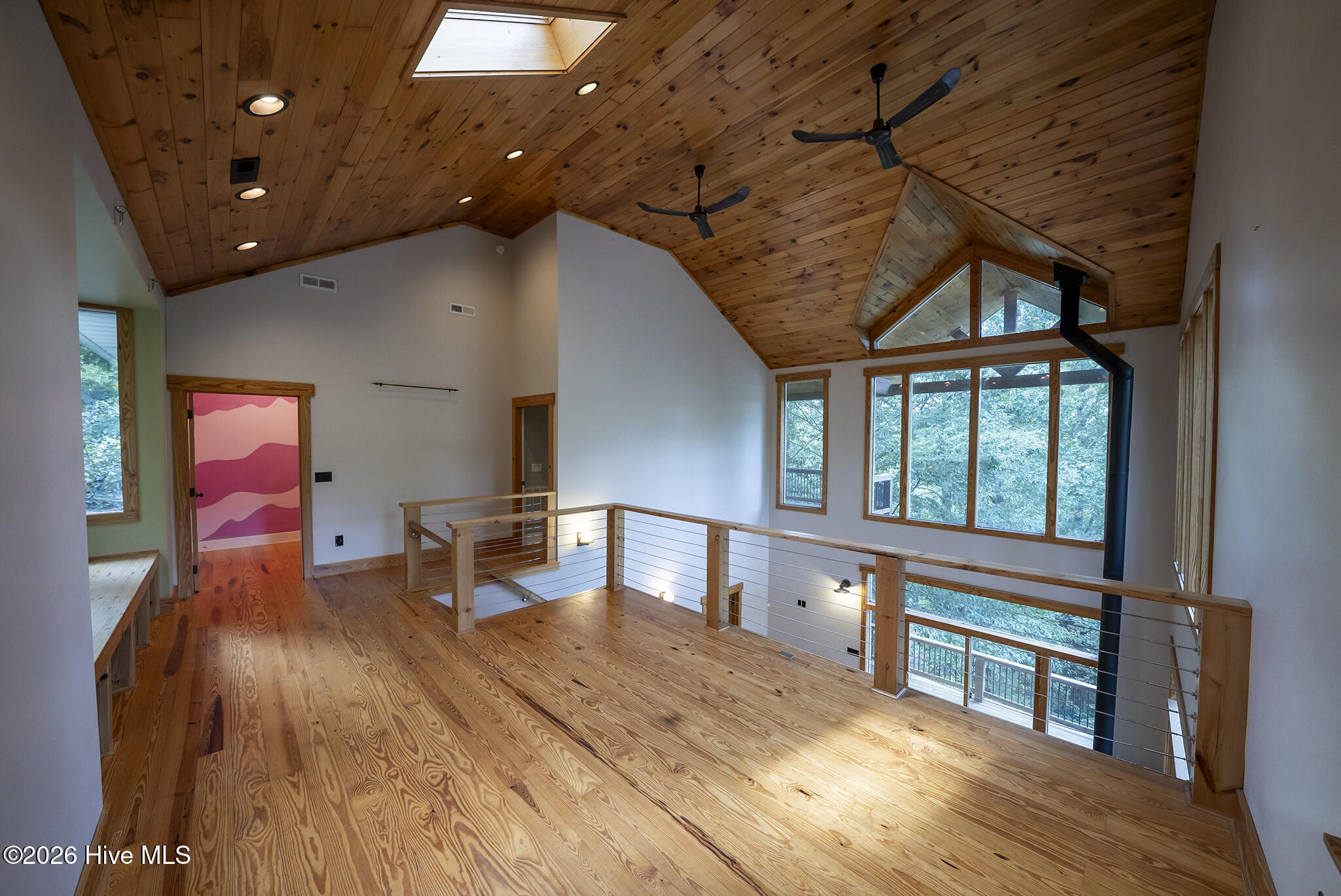 63 Snowbird Trail Property Photo 10