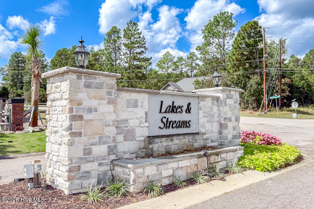 4107 Shimmer Lake Lane Property Photo 4