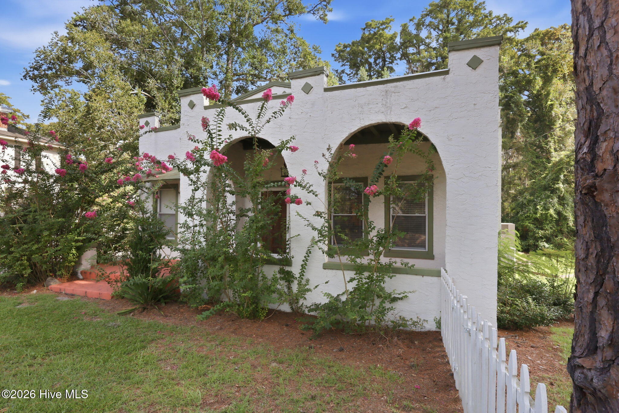 220 River Road Property Photo 2