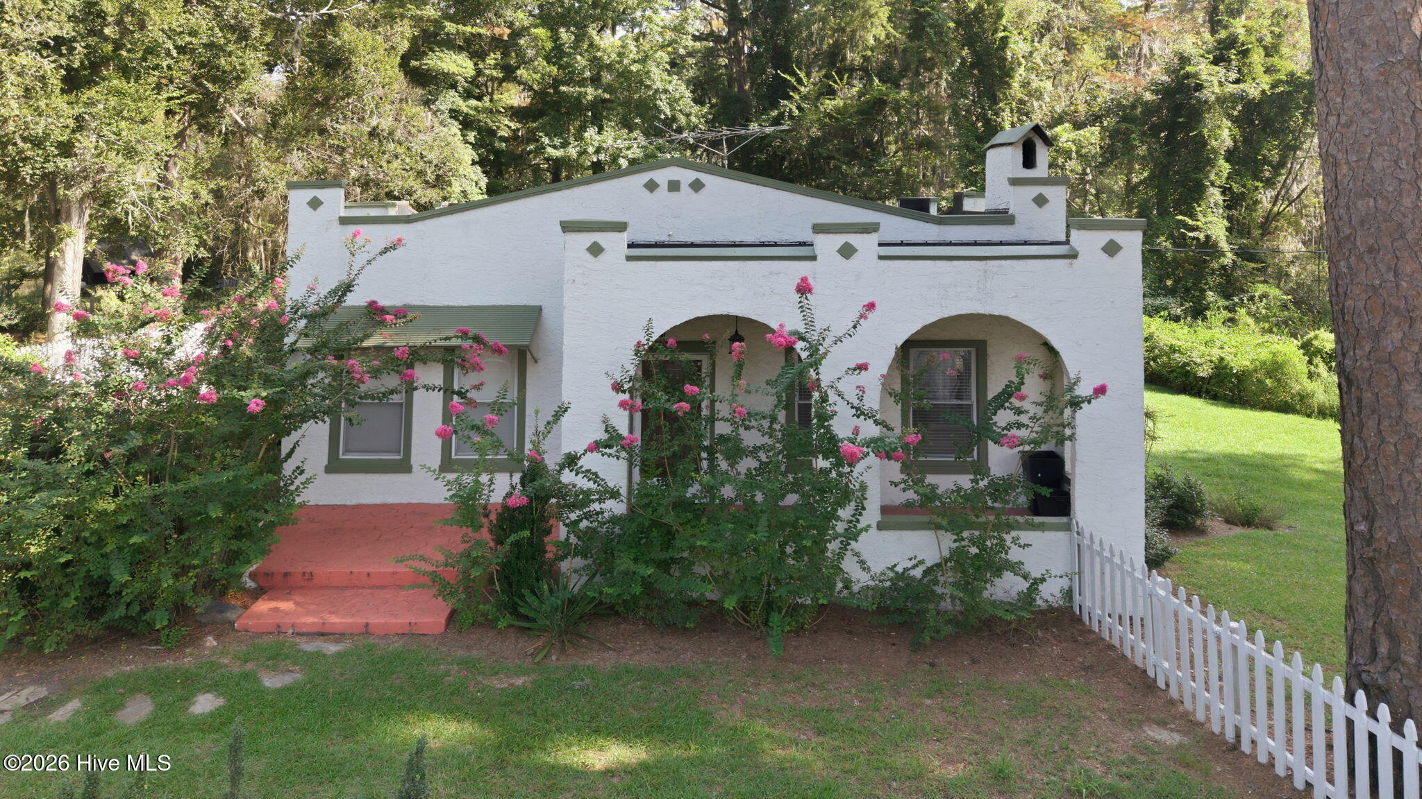 220 River Road Property Photo 3
