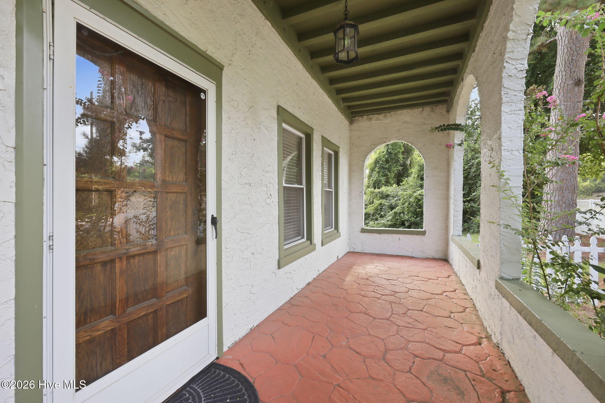 220 River Road Property Photo 14