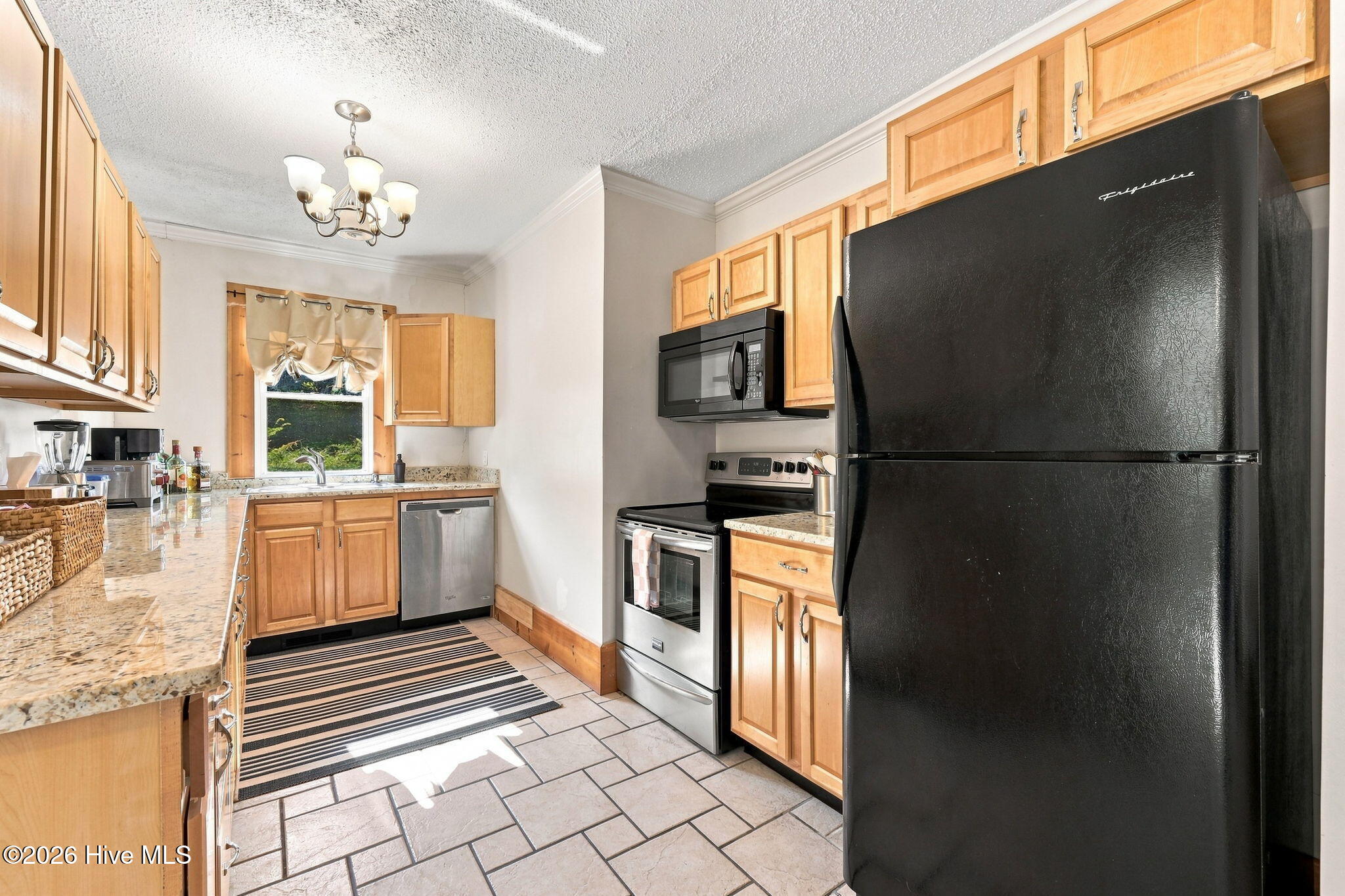 220 River Road Property Photo 27