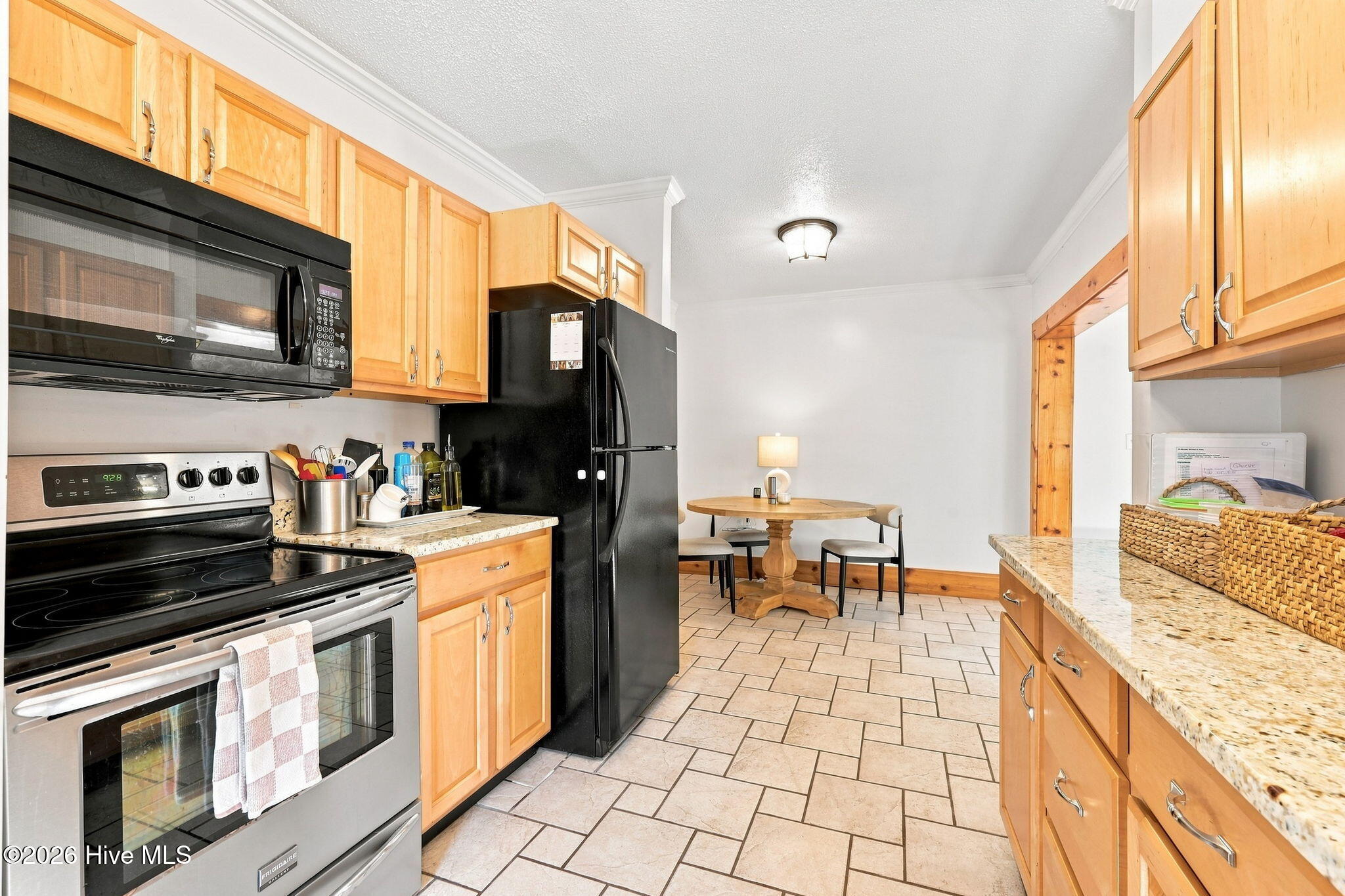 220 River Road Property Photo 29