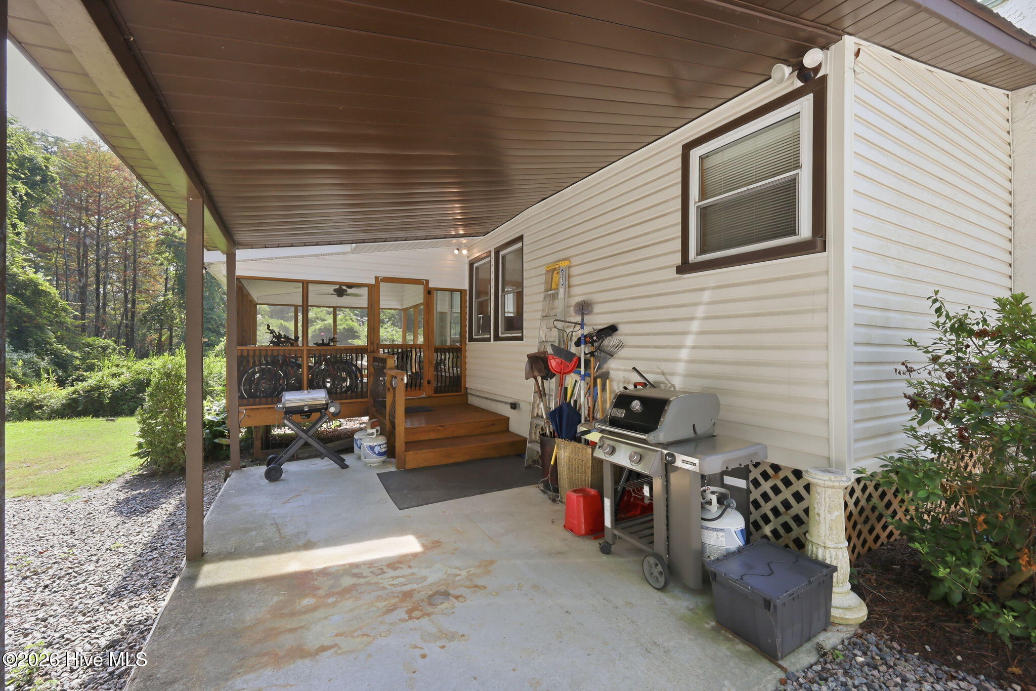 220 River Road Property Photo 45