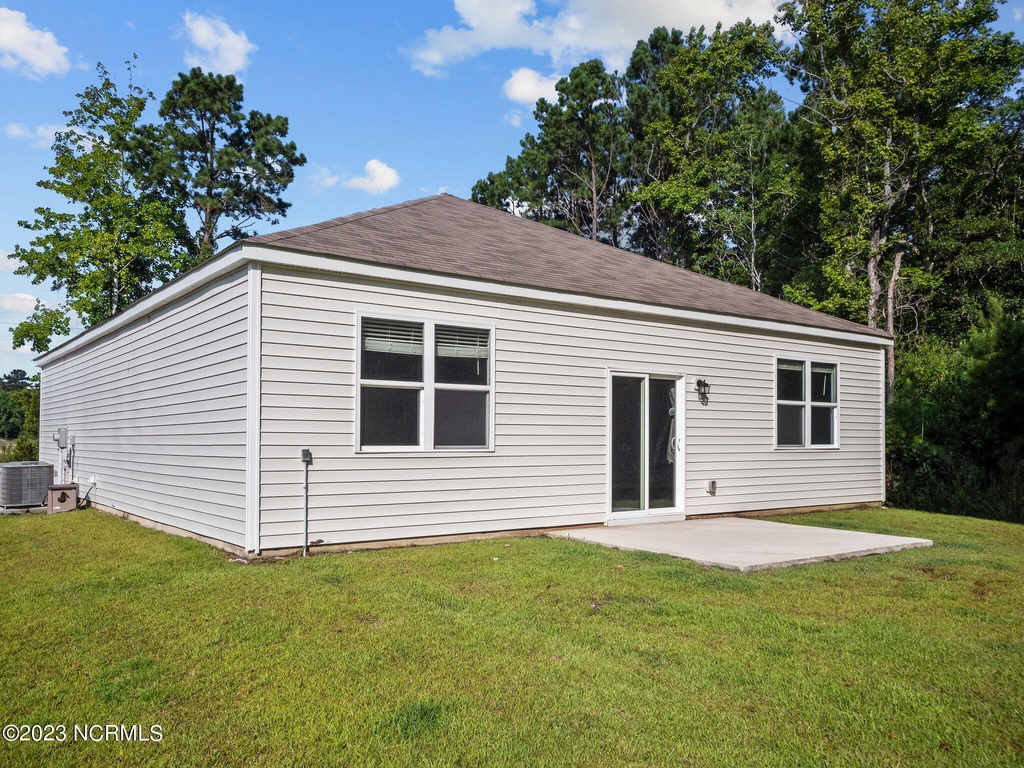 697 Morris Landing Road Property Photo 2
