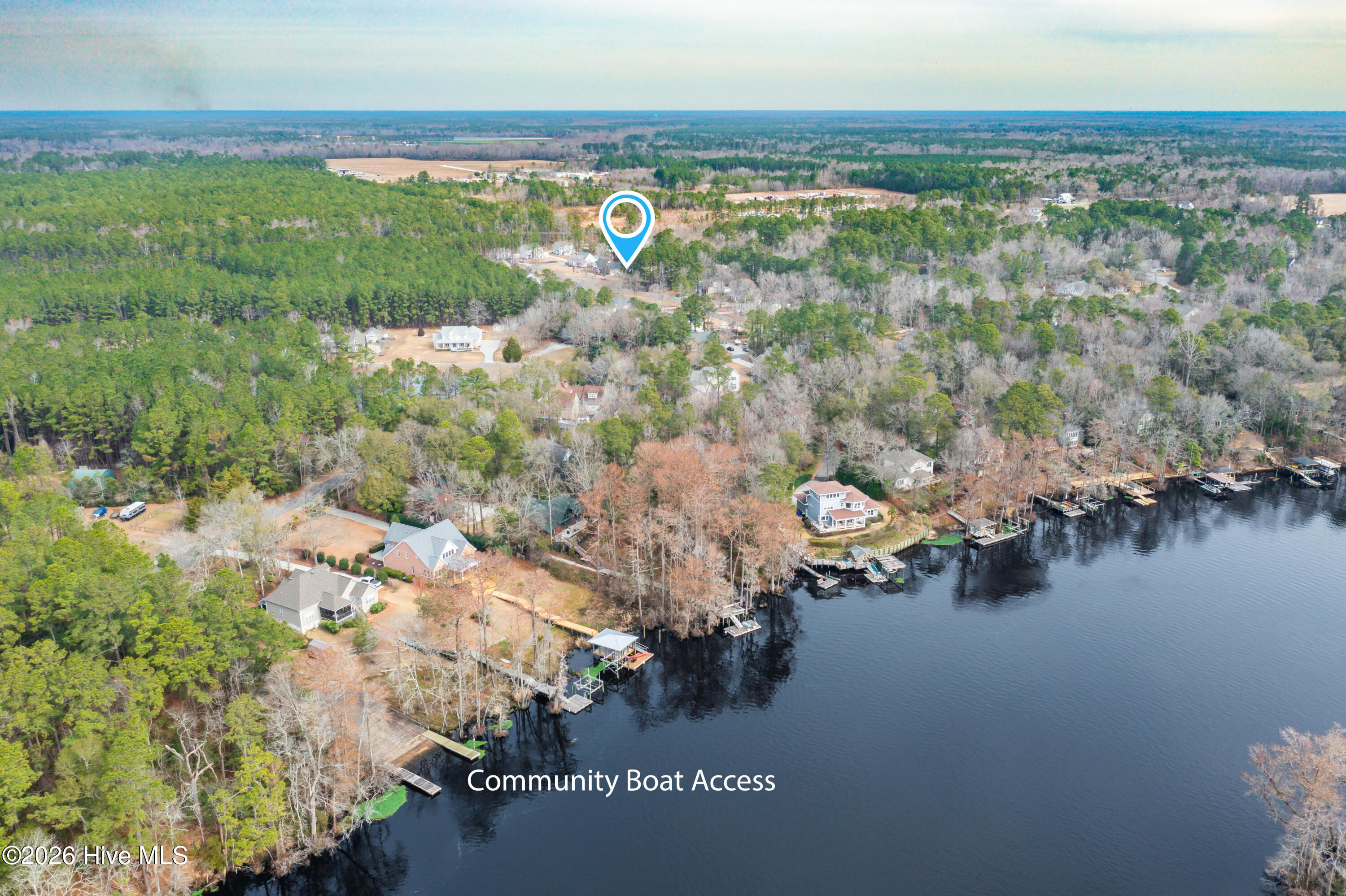 121 E Pointe Road Property Photo 25