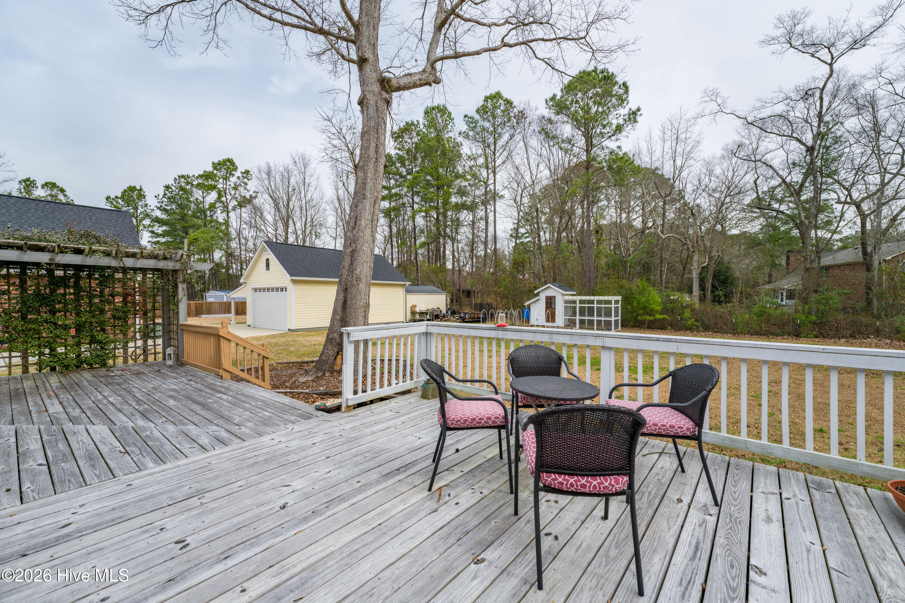 121 E Pointe Road Property Photo 30