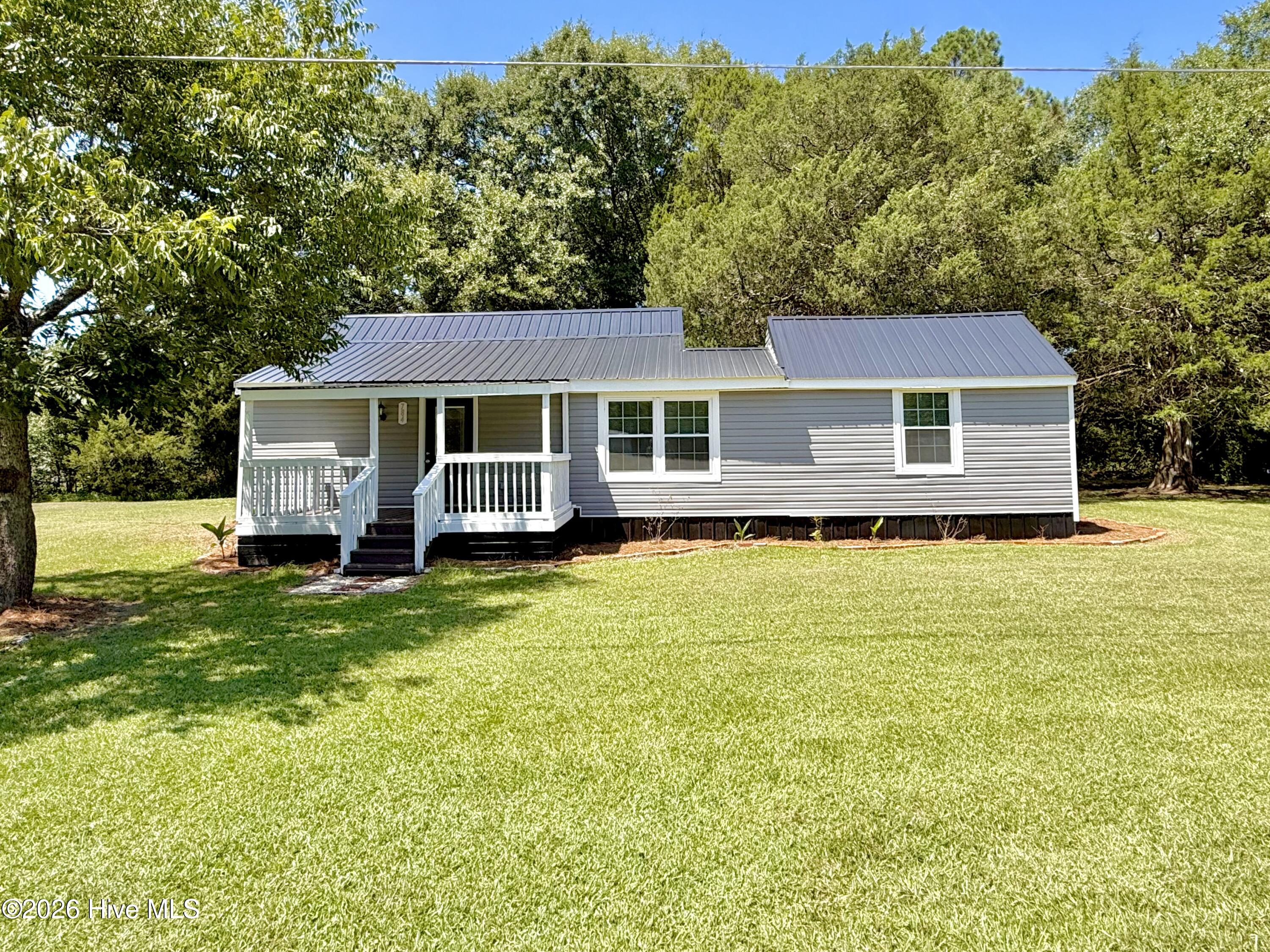 784 W Pleasant Hill Road Property Photo 1