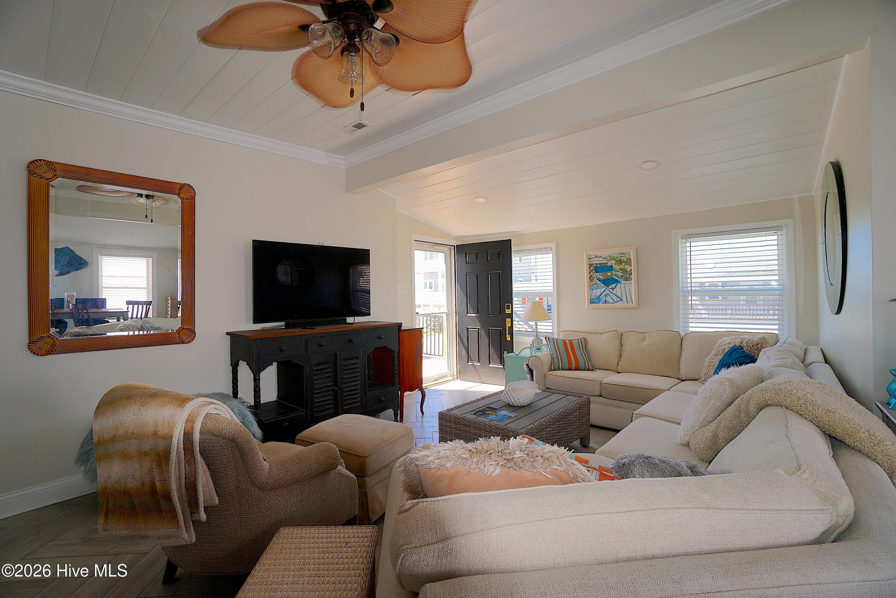 311 W Atlantic Boulevard Property Photo 3