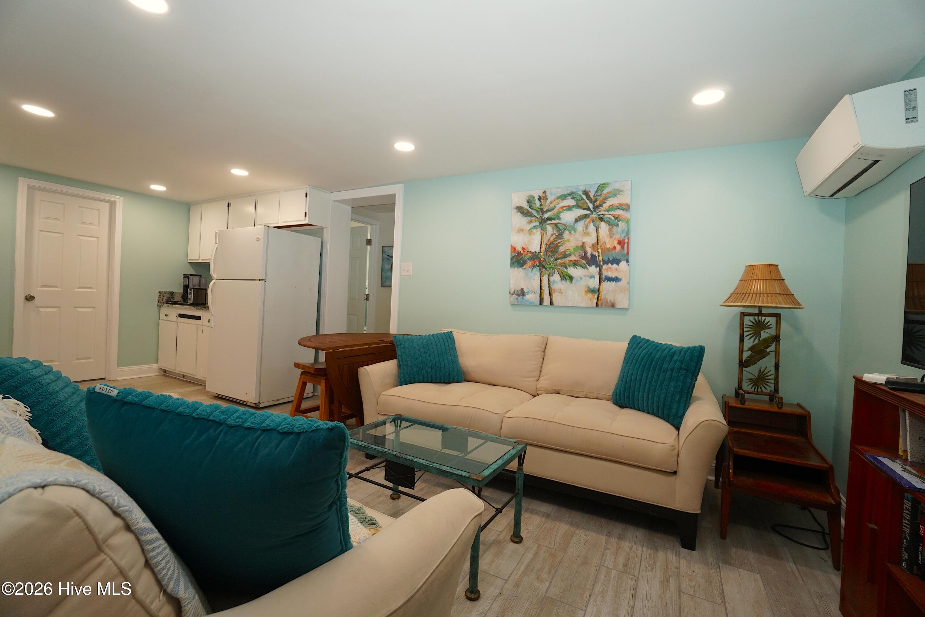 311 W Atlantic Boulevard Property Photo 27