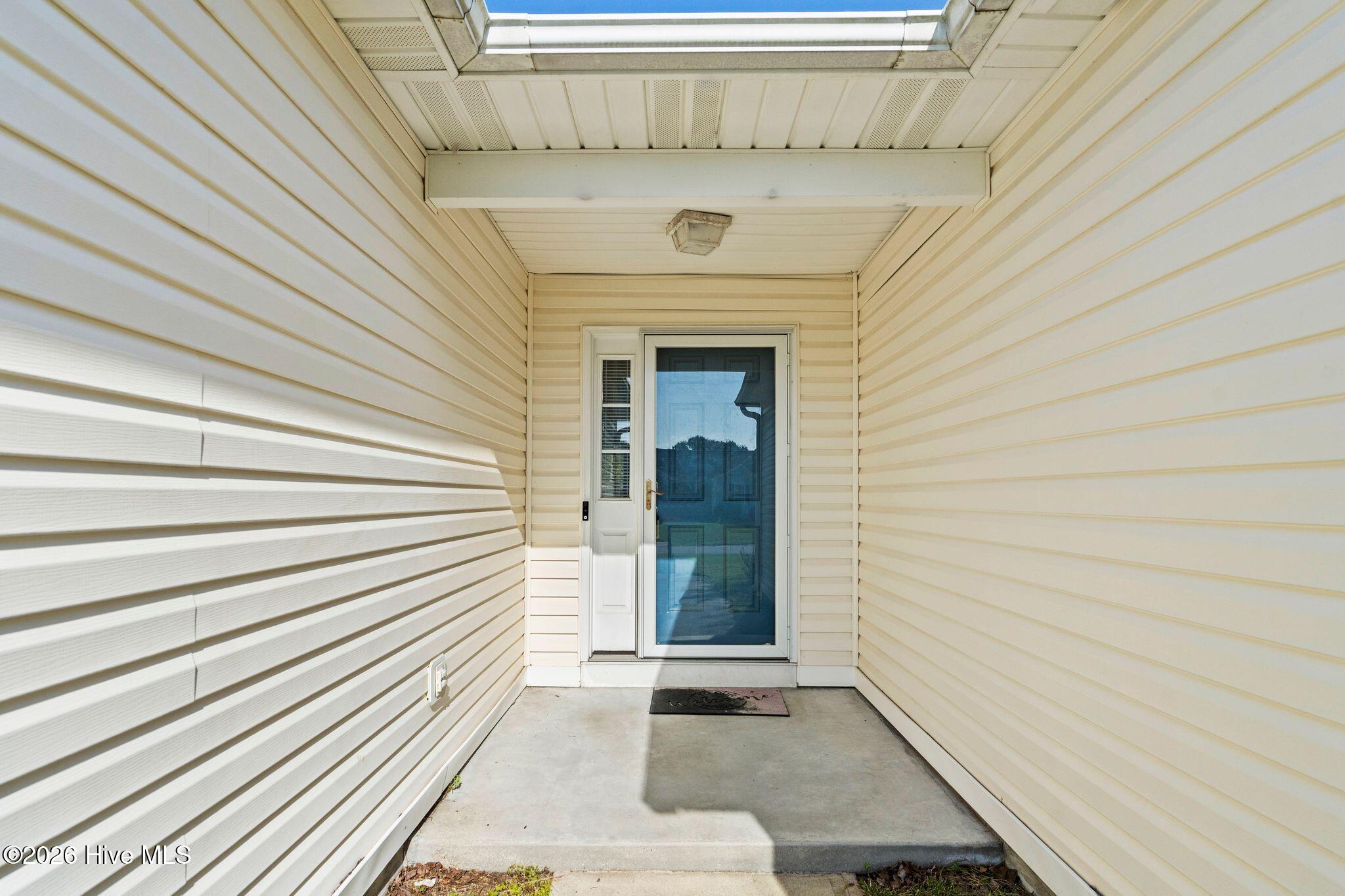 7323 Rabbit Hollow Drive Property Photo 3