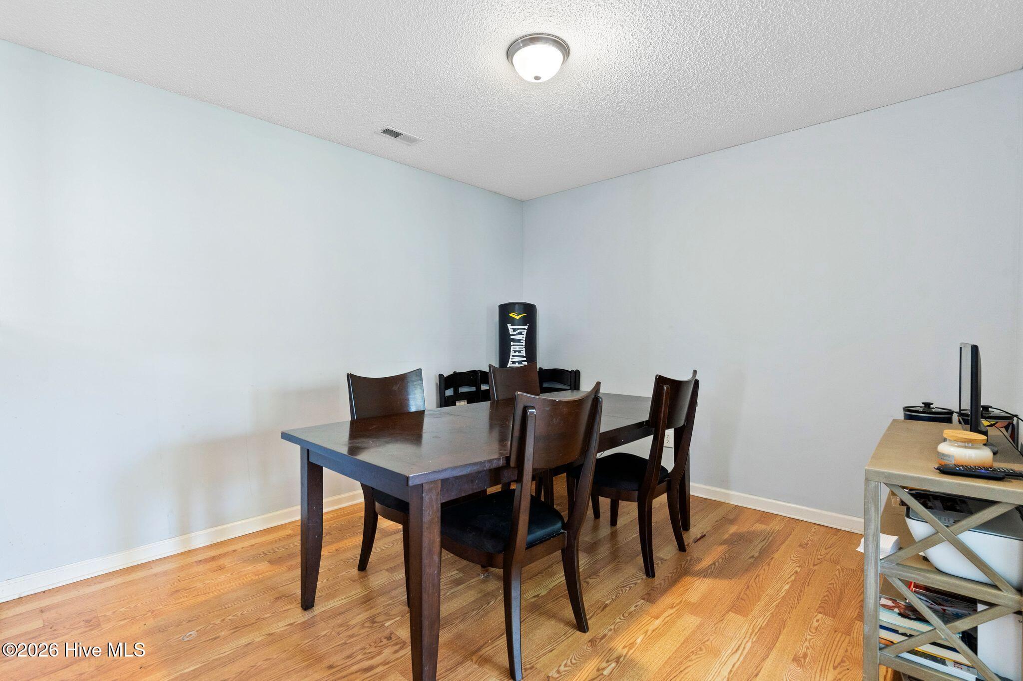 7323 Rabbit Hollow Drive Property Photo 9