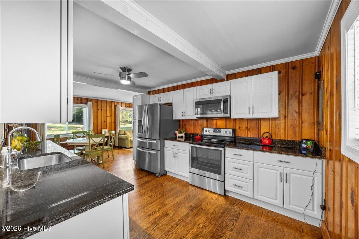 1838 Courtney Drive Property Photo 11