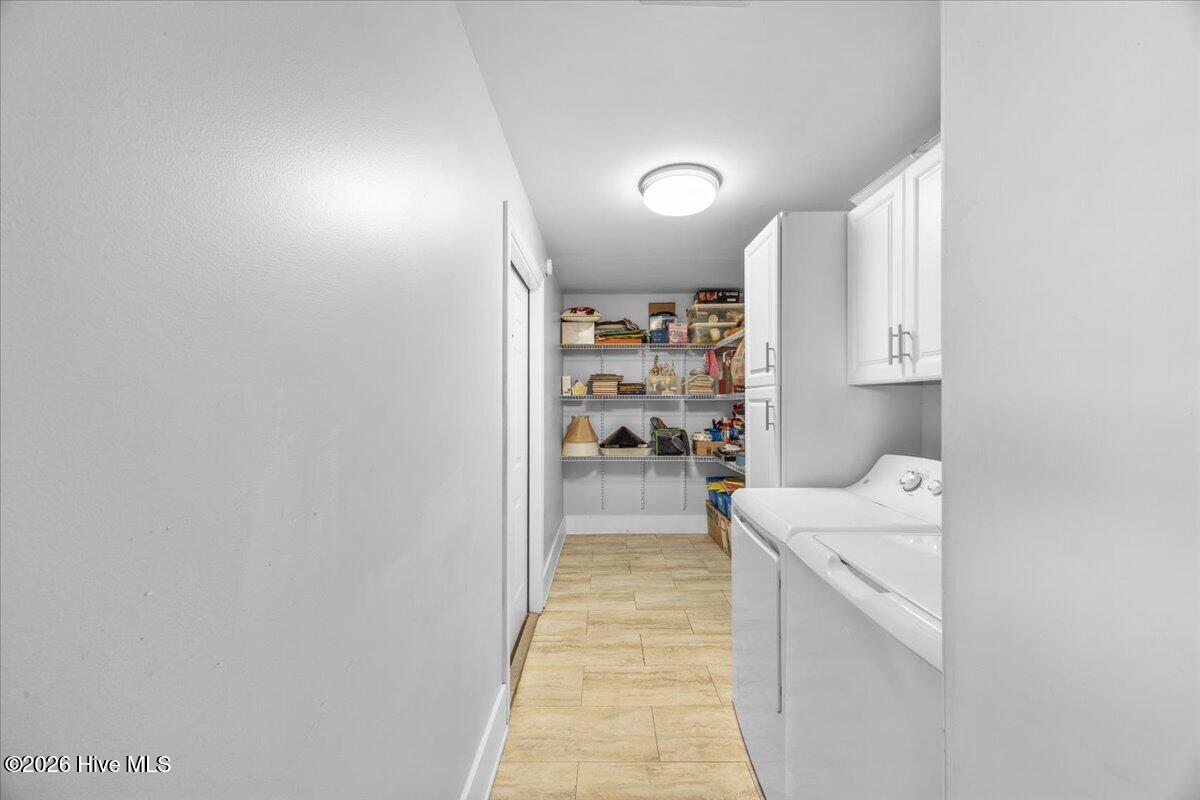 1838 Courtney Drive Property Photo 24