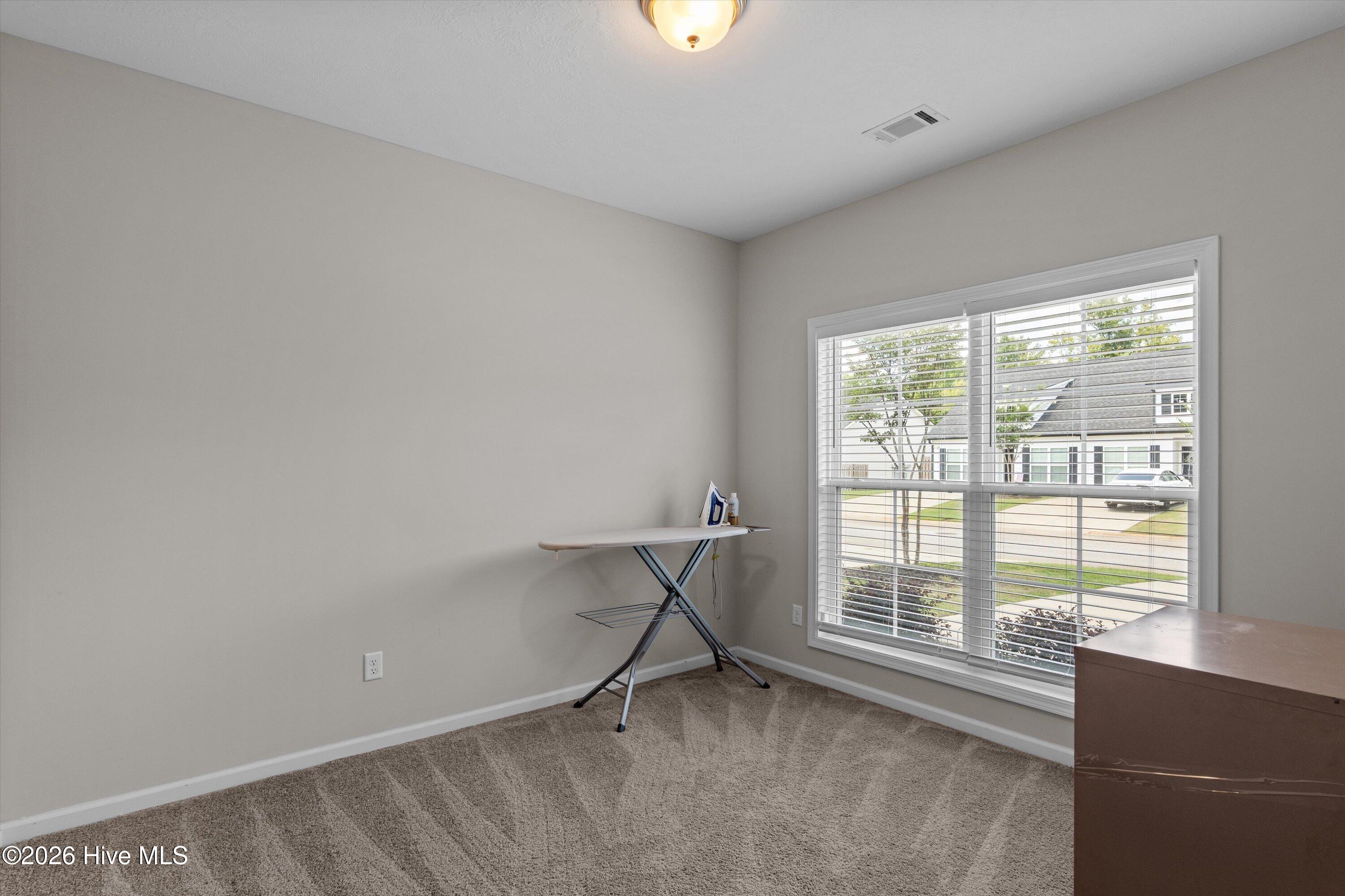 326 Bordeaux Drive Nw Property Photo 9