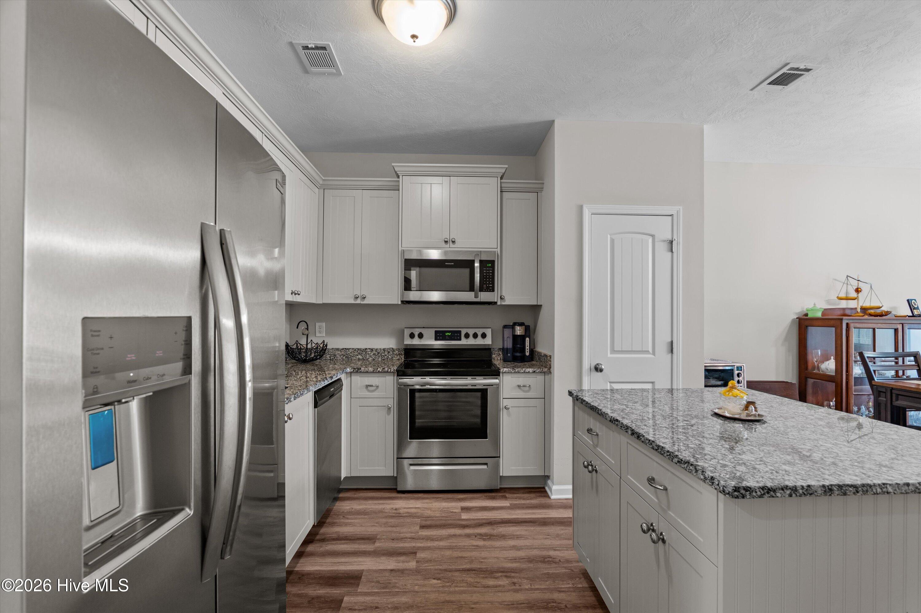 326 Bordeaux Drive Nw Property Photo 14
