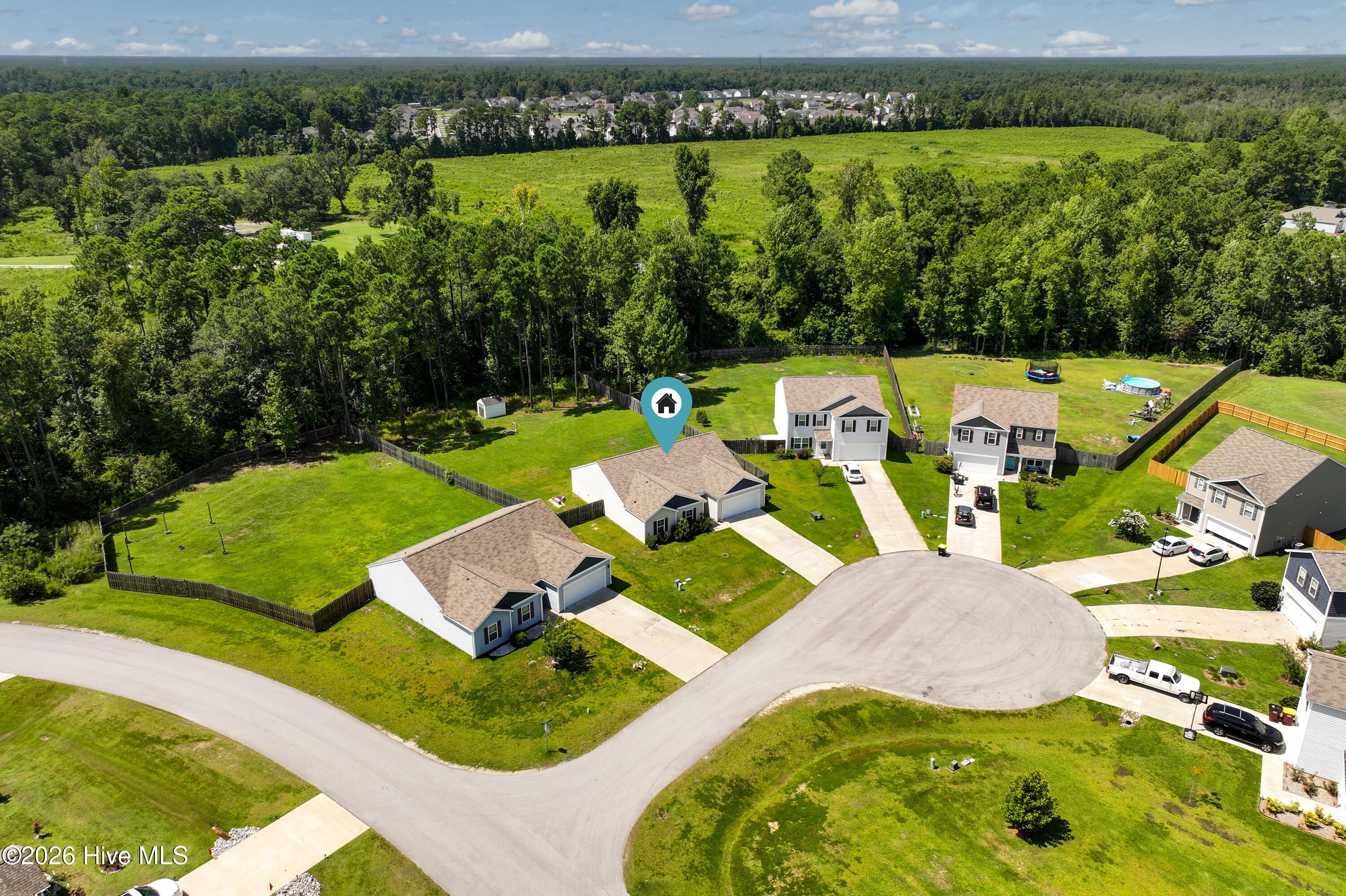 19 Evian Court Property Photo 3