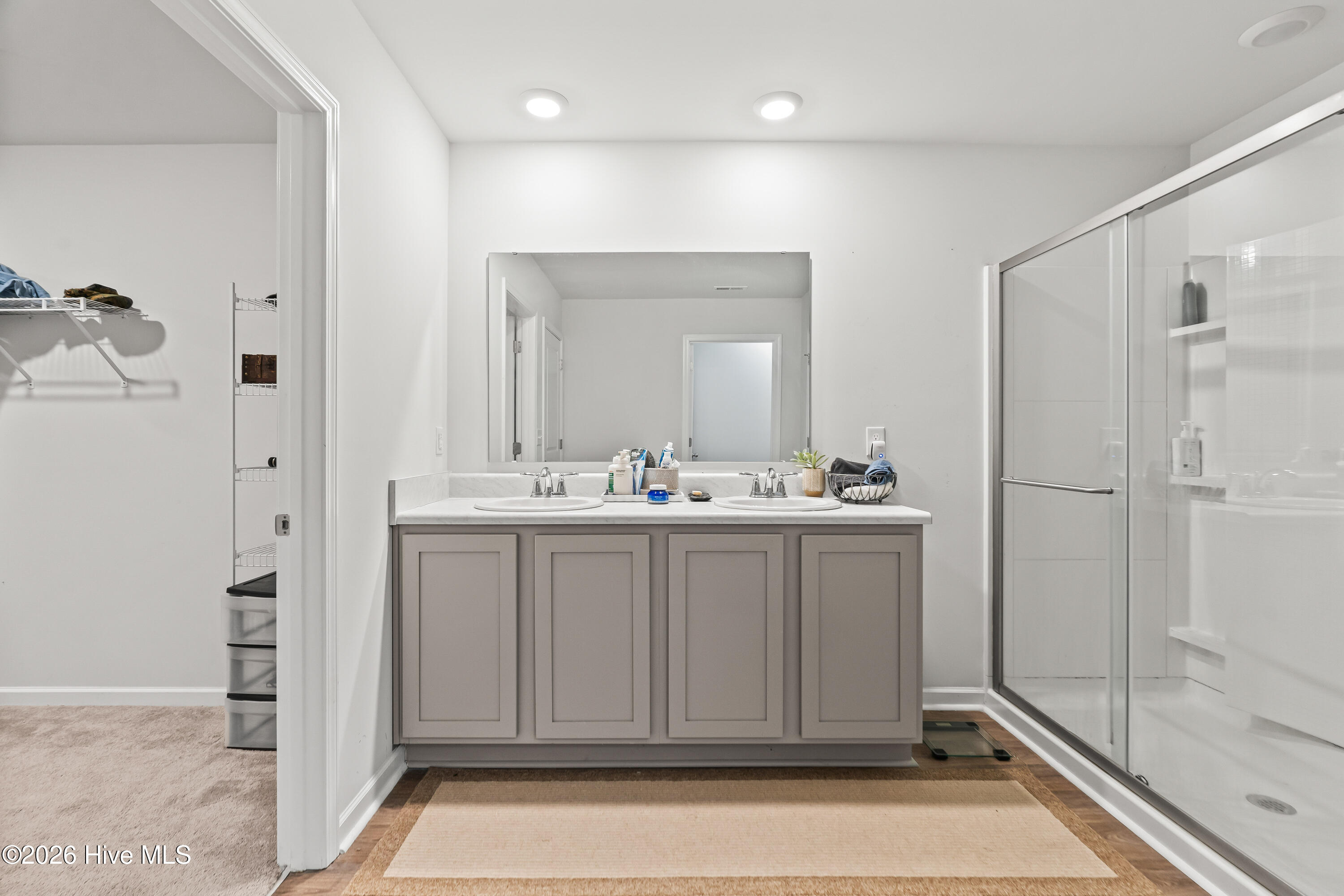 19 Evian Court Property Photo 21