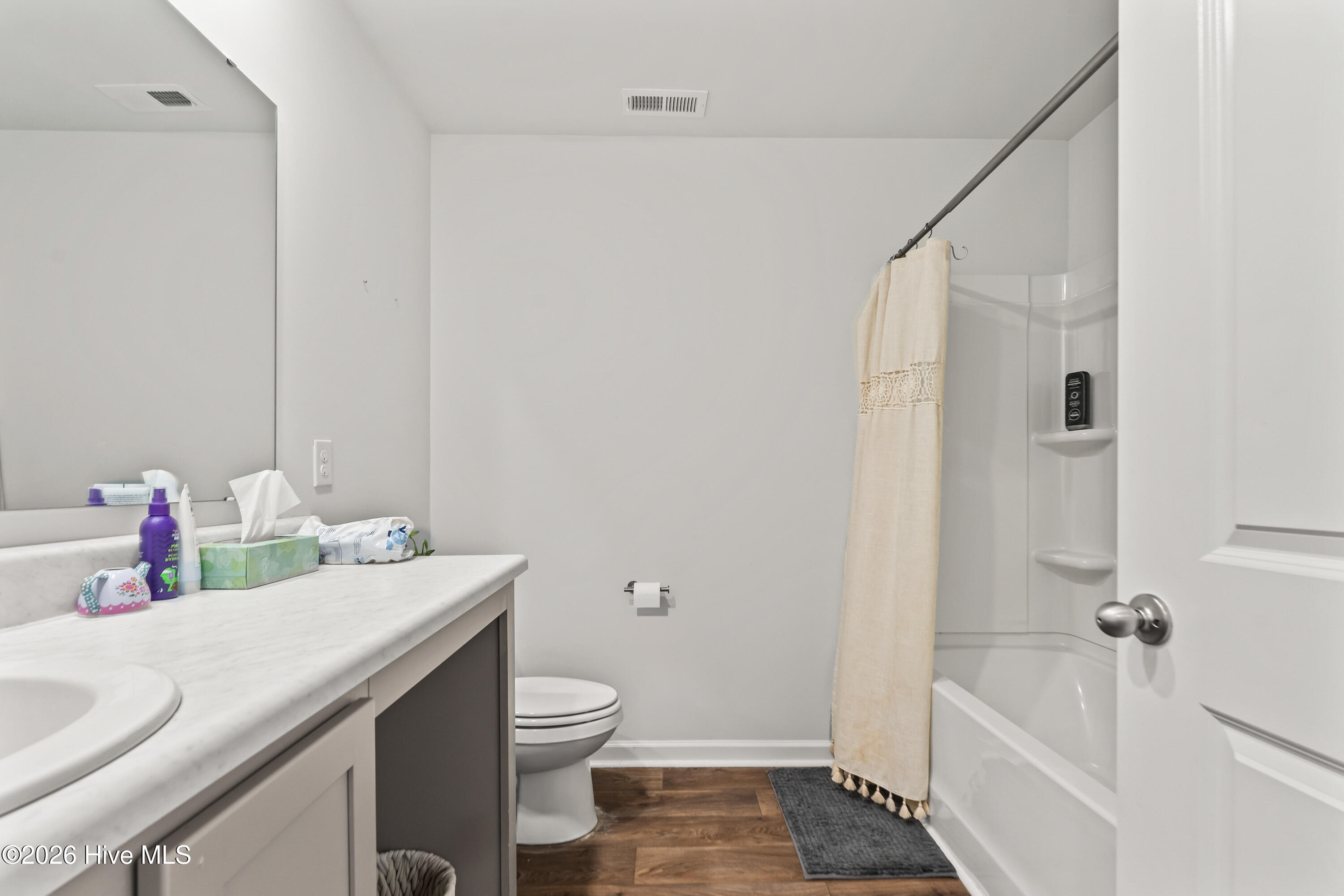 19 Evian Court Property Photo 30