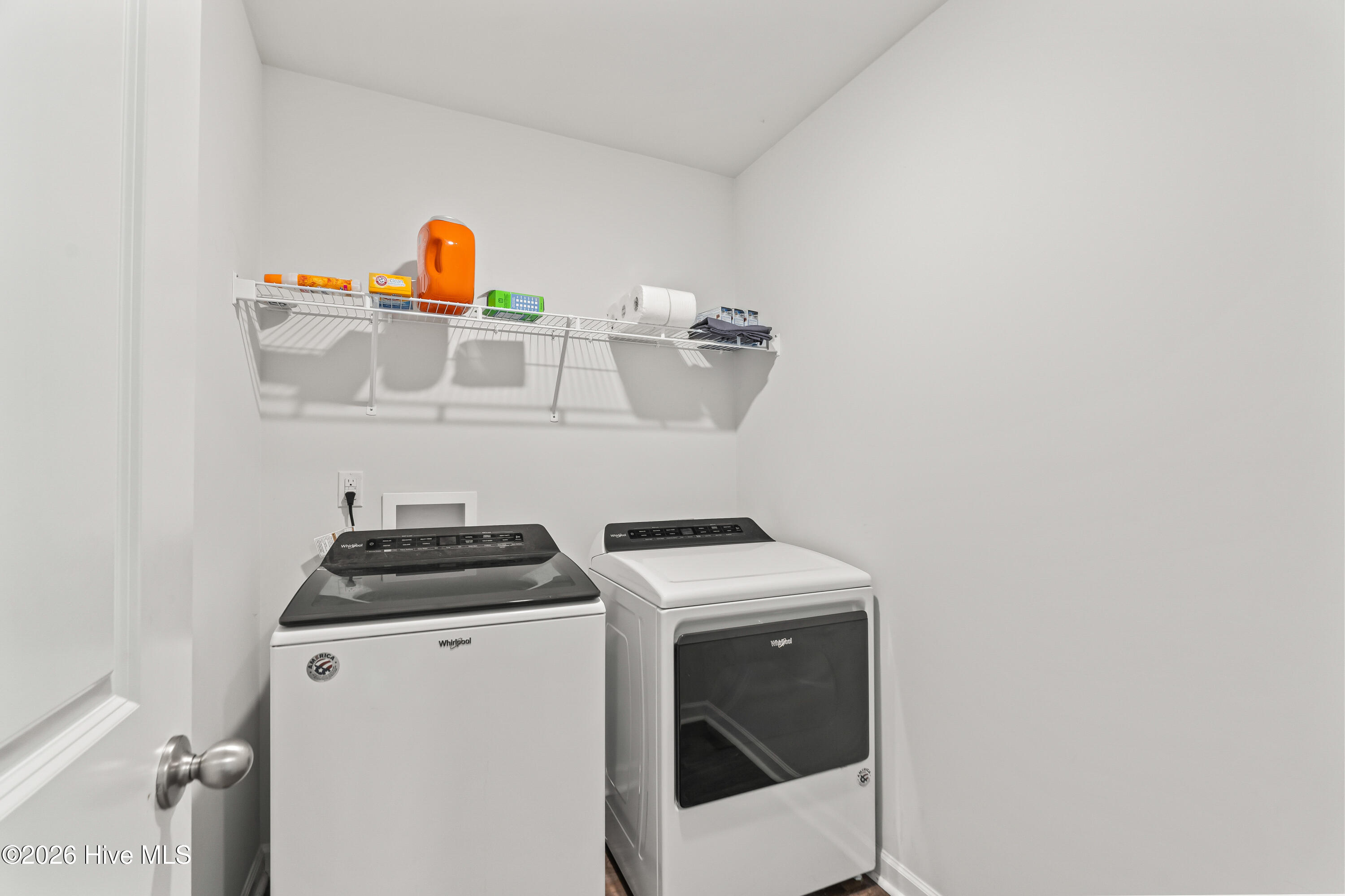 19 Evian Court Property Photo 32
