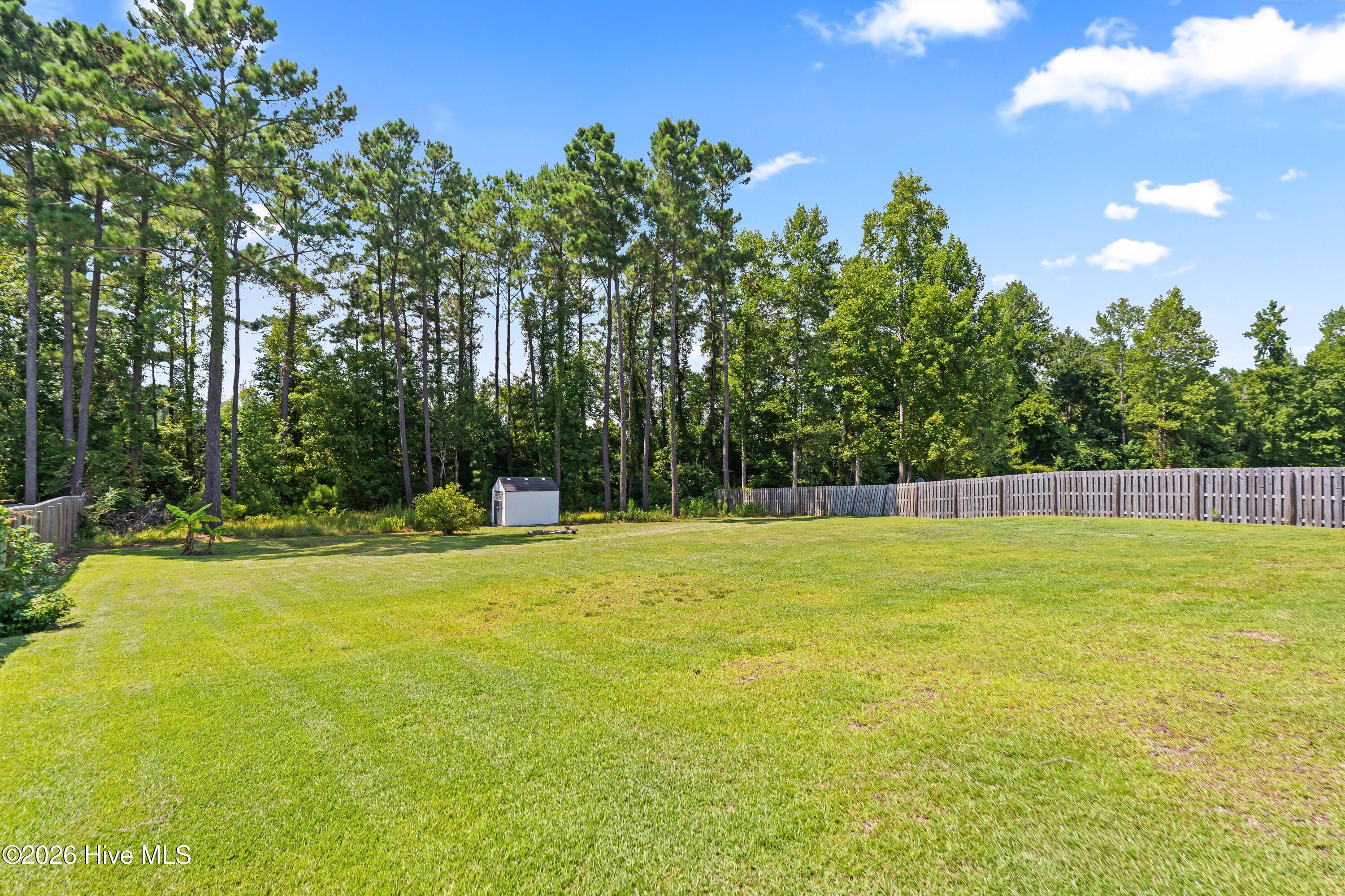 19 Evian Court Property Photo 35