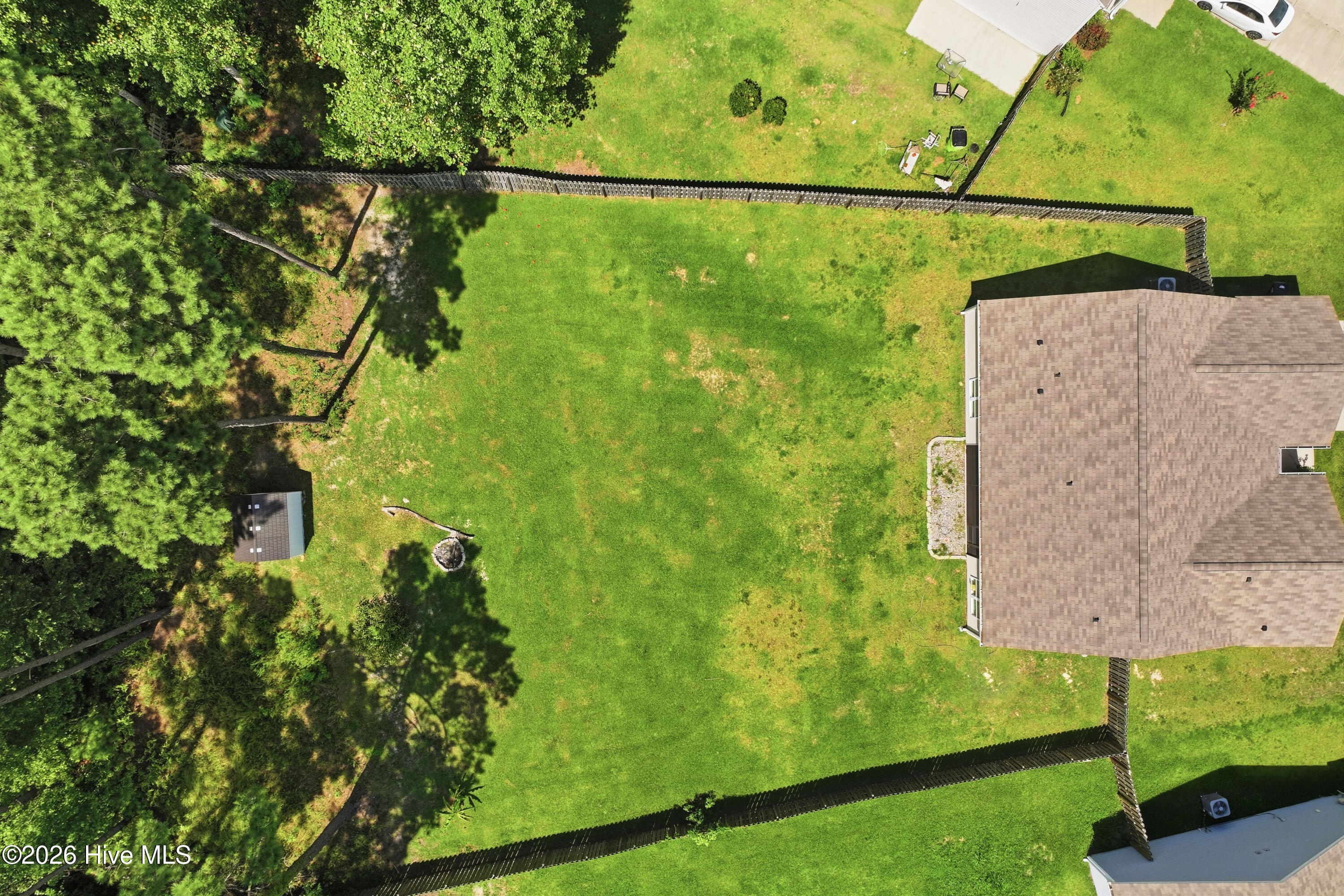 19 Evian Court Property Photo 40