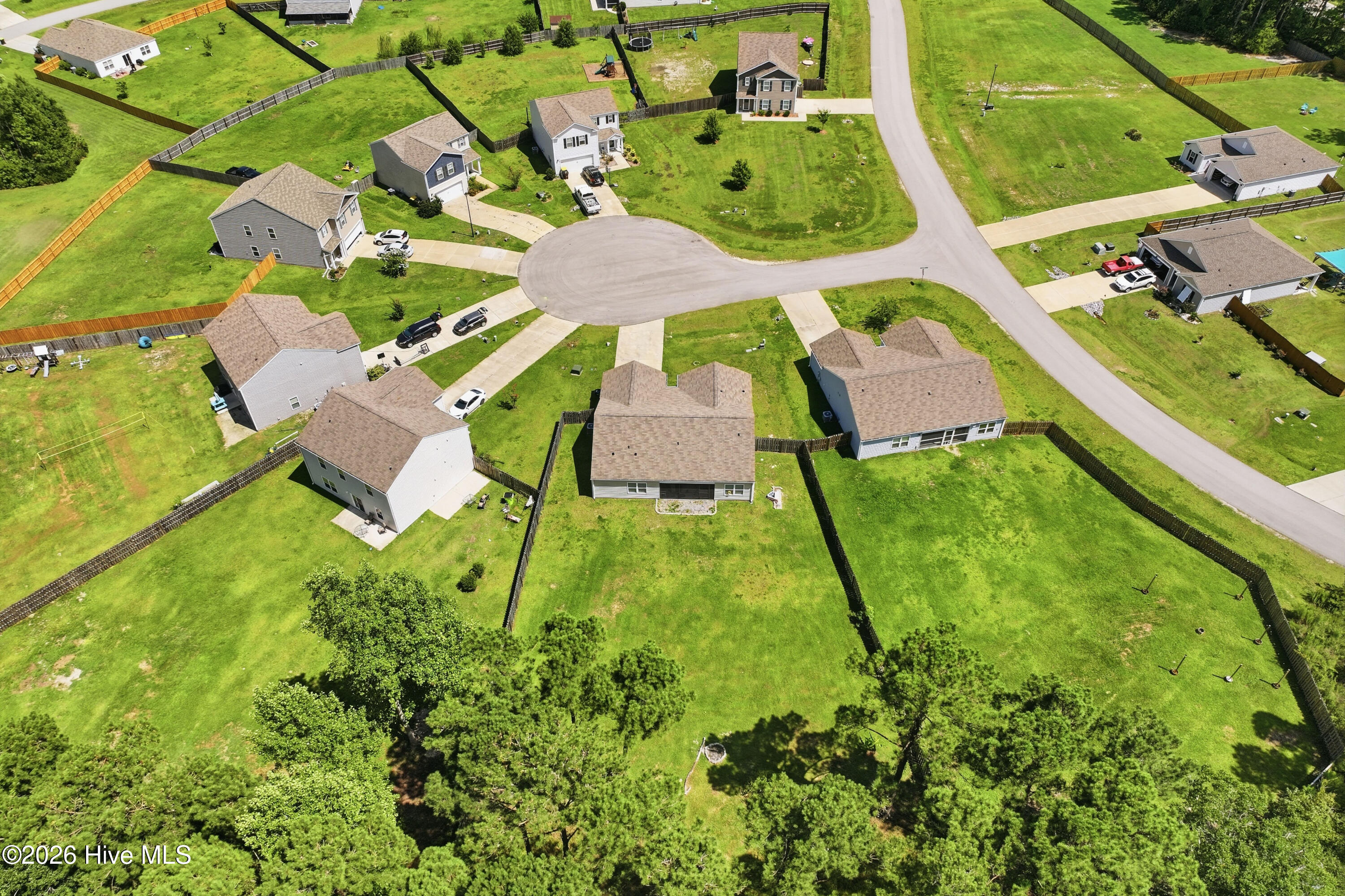 19 Evian Court Property Photo 44