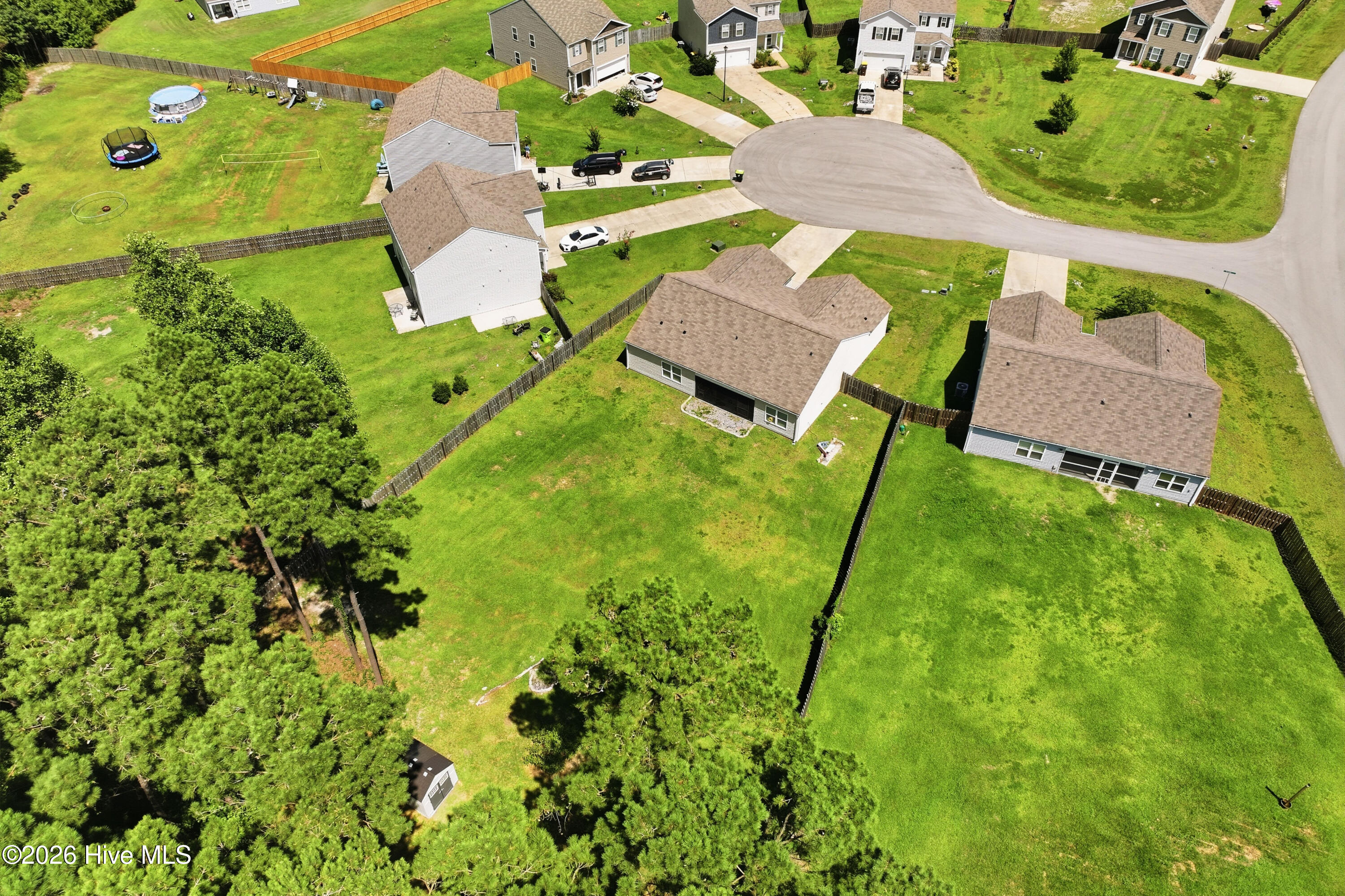 19 Evian Court Property Photo 45