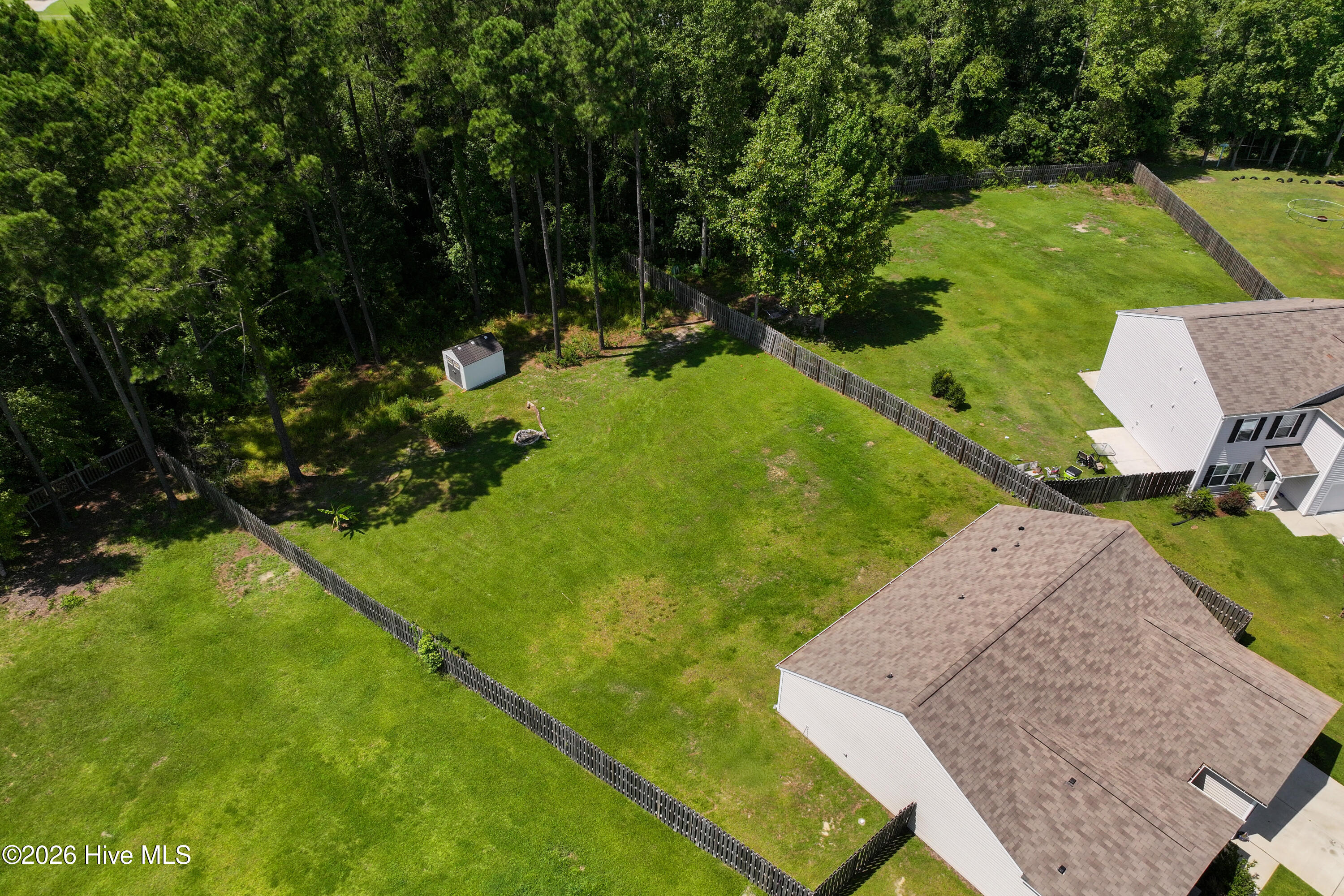 19 Evian Court Property Photo 48