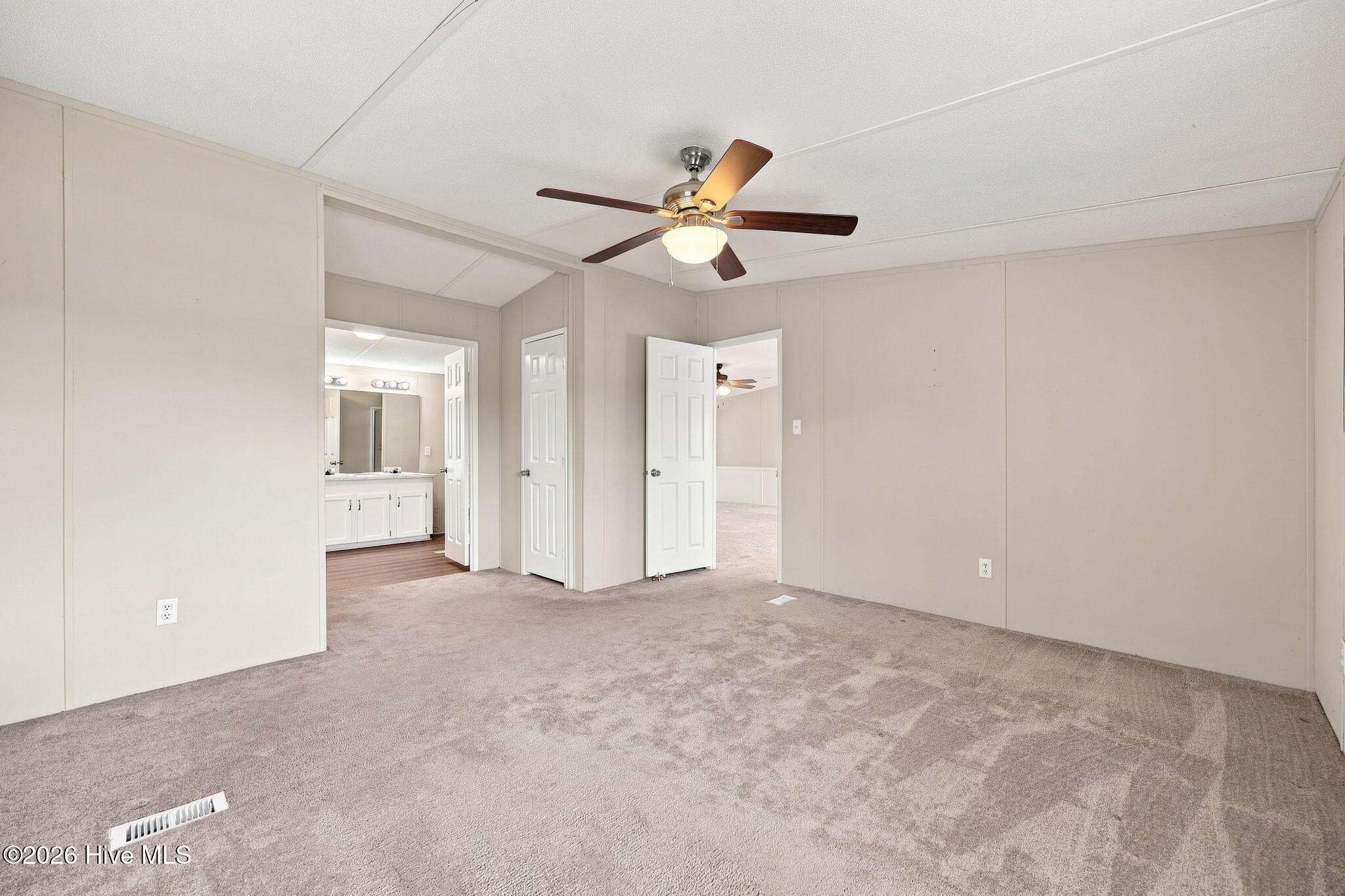 284 Curtis Street Property Photo 35