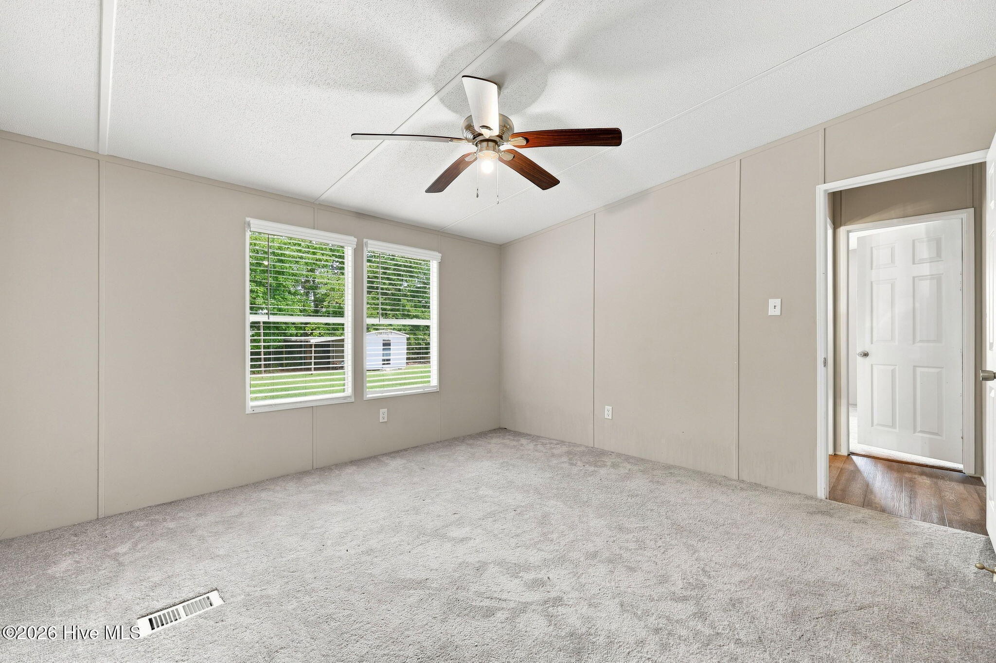 284 Curtis Street Property Photo 41