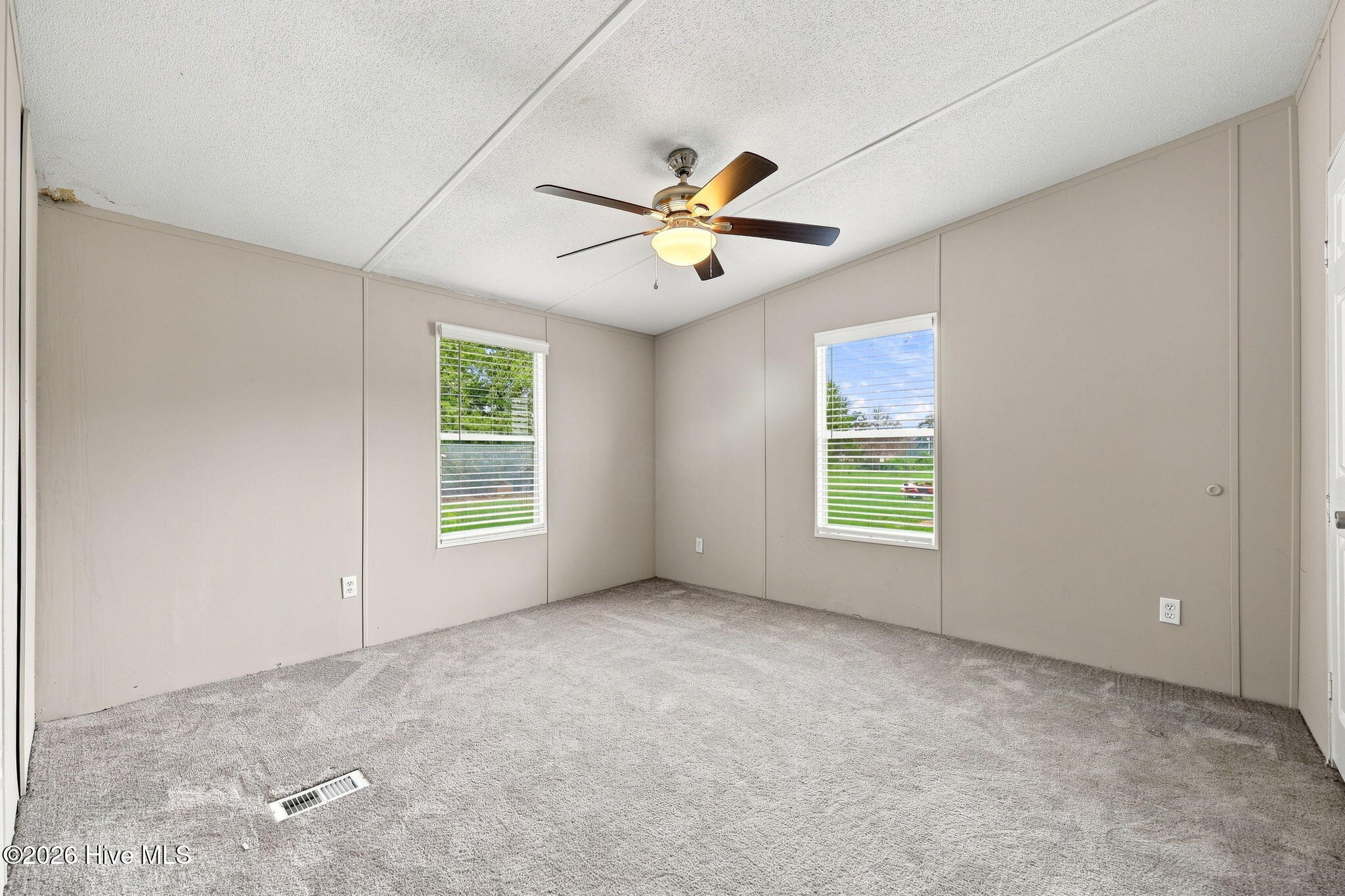 284 Curtis Street Property Photo 45