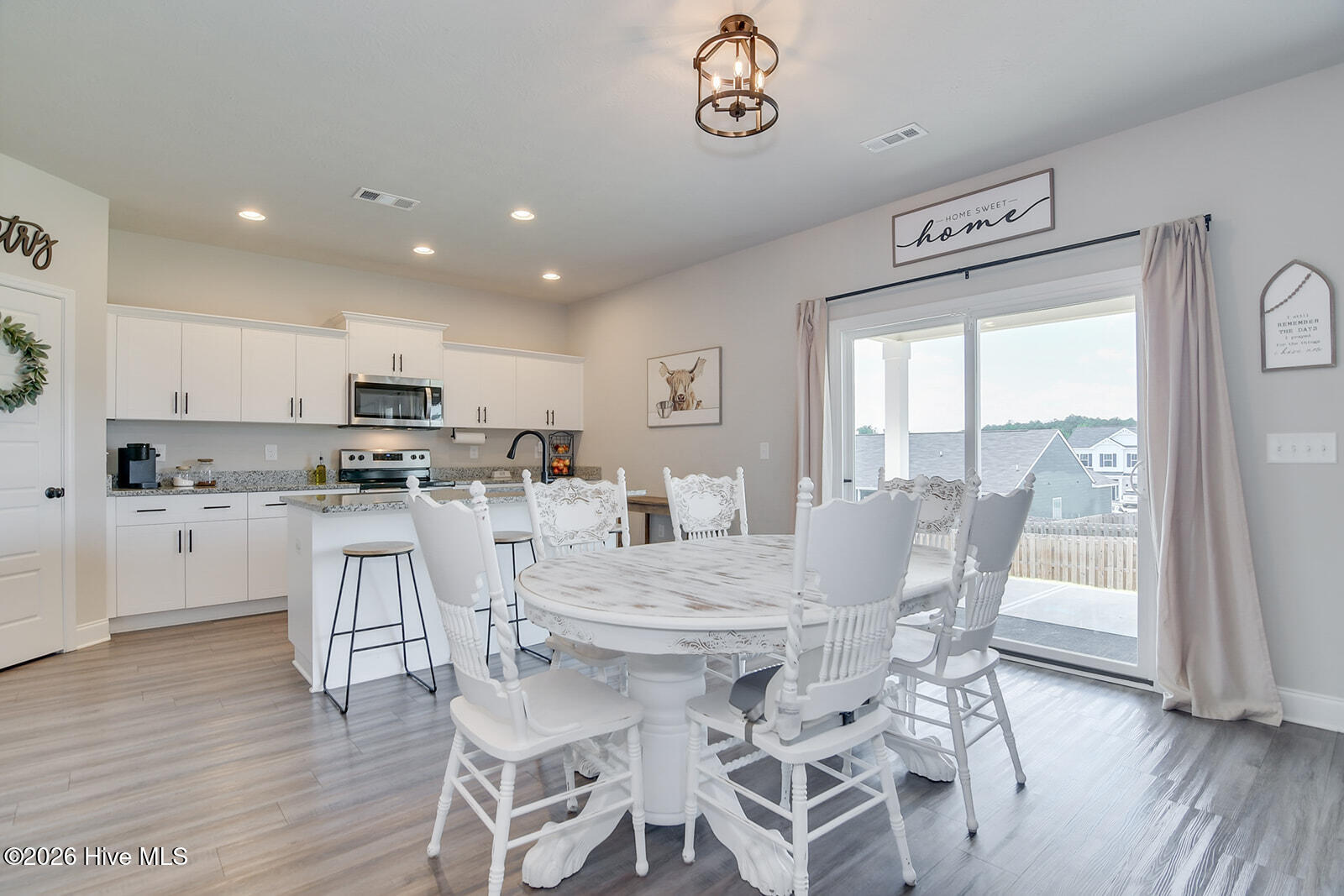 706 Sweetgrass Circle Property Photo 8
